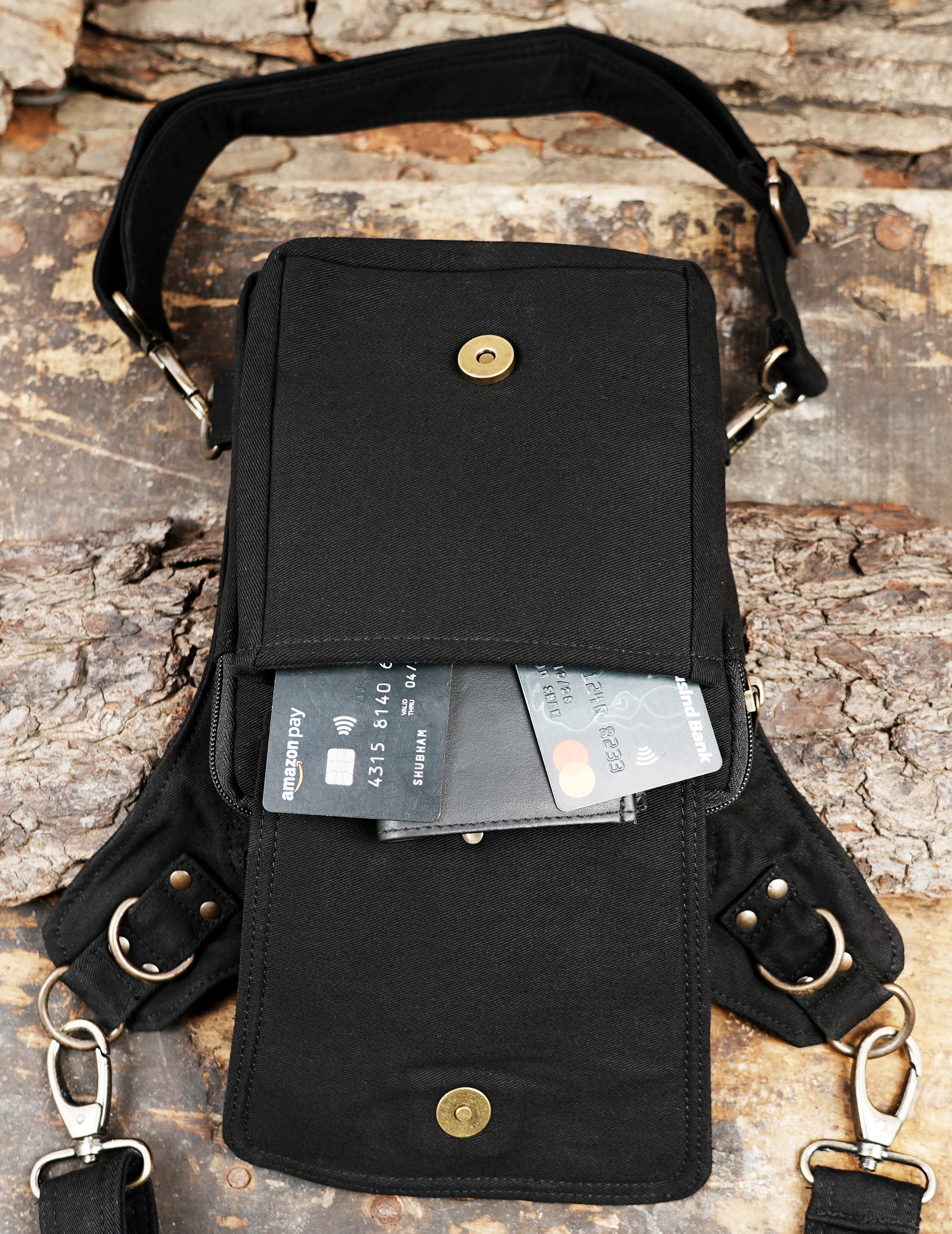 Alternative fashion hip bag with harness style straps