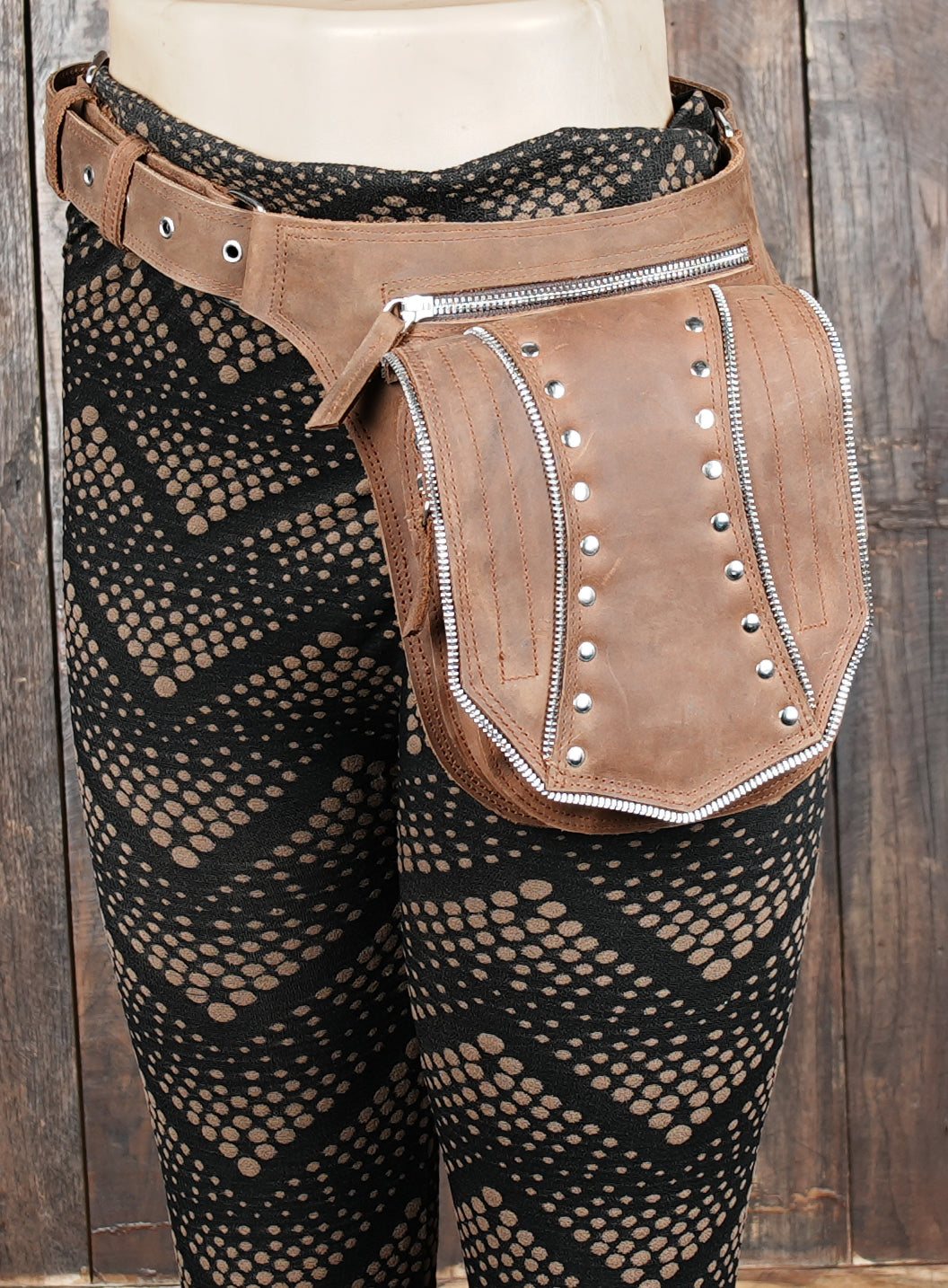 Unisex Leather Waist Bag with Pouch – Perfect for Festivals, Travel & Everyday Style