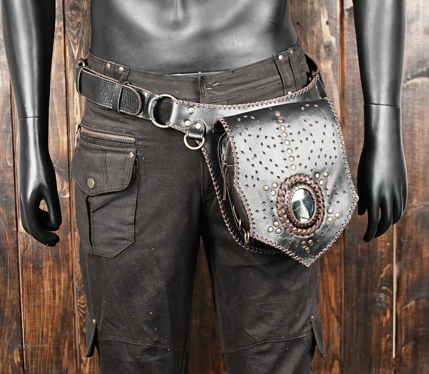 Leather waist pouch belt for hands free everyday use