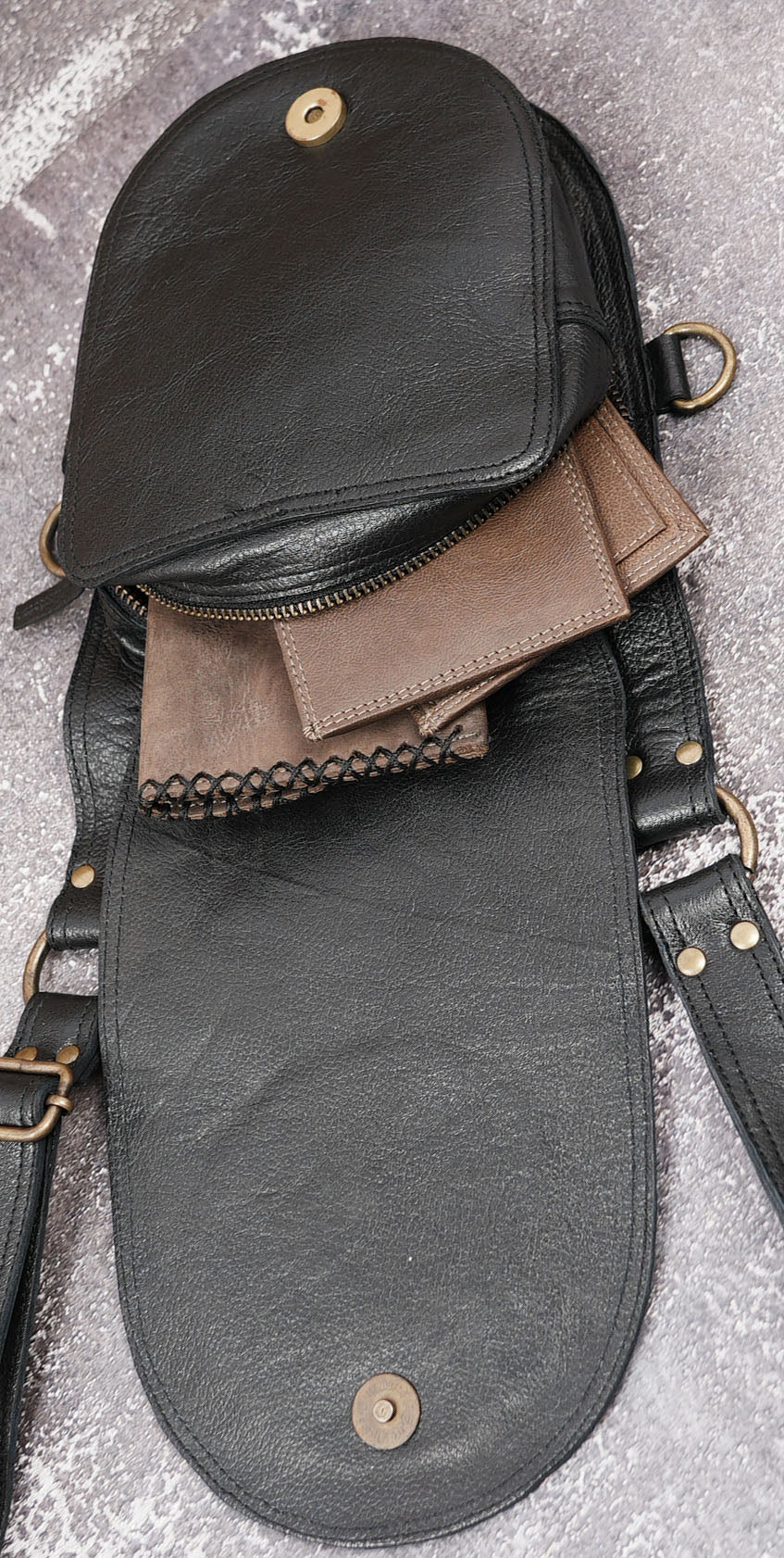 Premium leather dual holster rig for everyday essentials