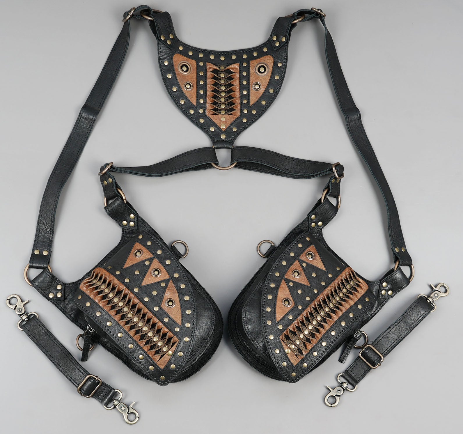 Tactical leather side holster rig with reinforced stitching