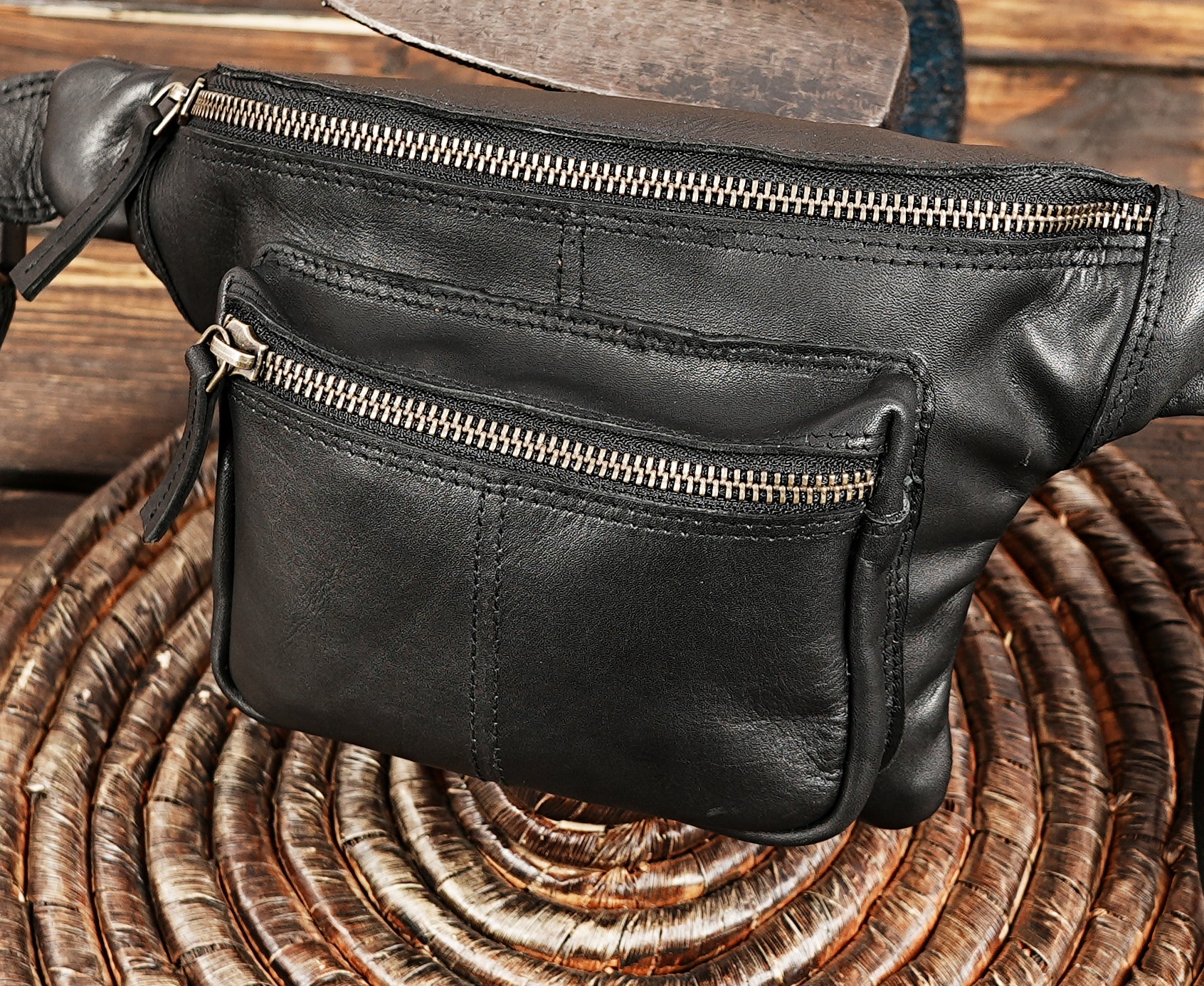Small leather travel waist pouch for men