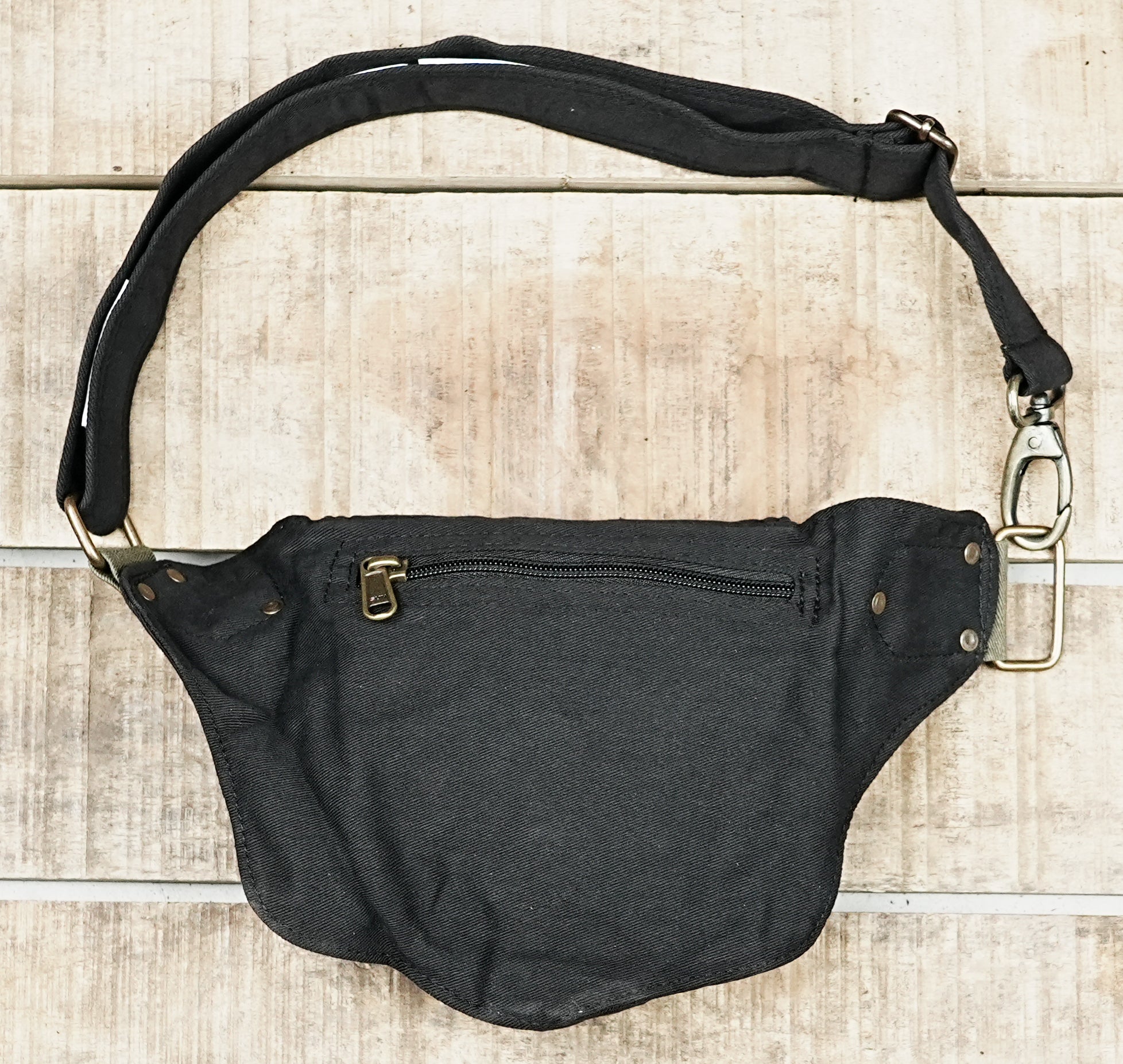 Casual outdoor hip pouch for travel, dog walking, and hands-free carry