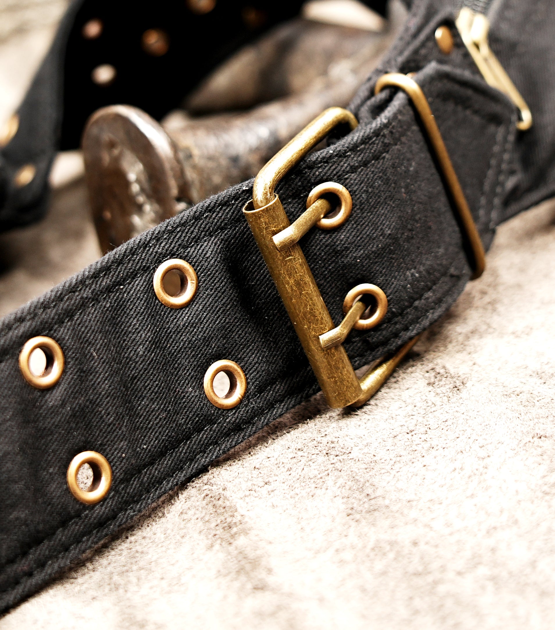 Utility waist belt with multiple storage pouches and adjustable buckle strap for festivals and travel