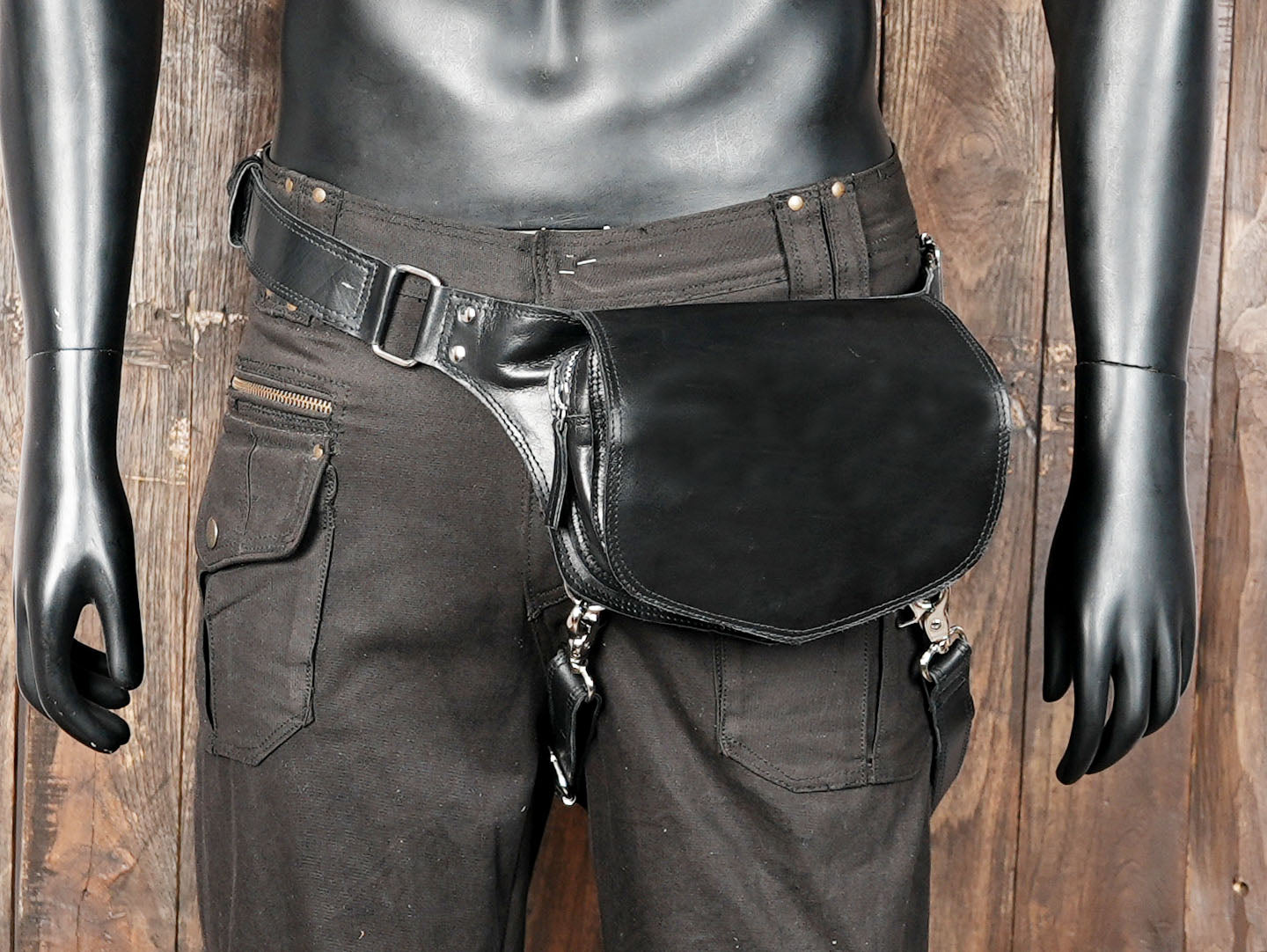 Leather utility bag for men with adjustable belt strap and zipper pocket