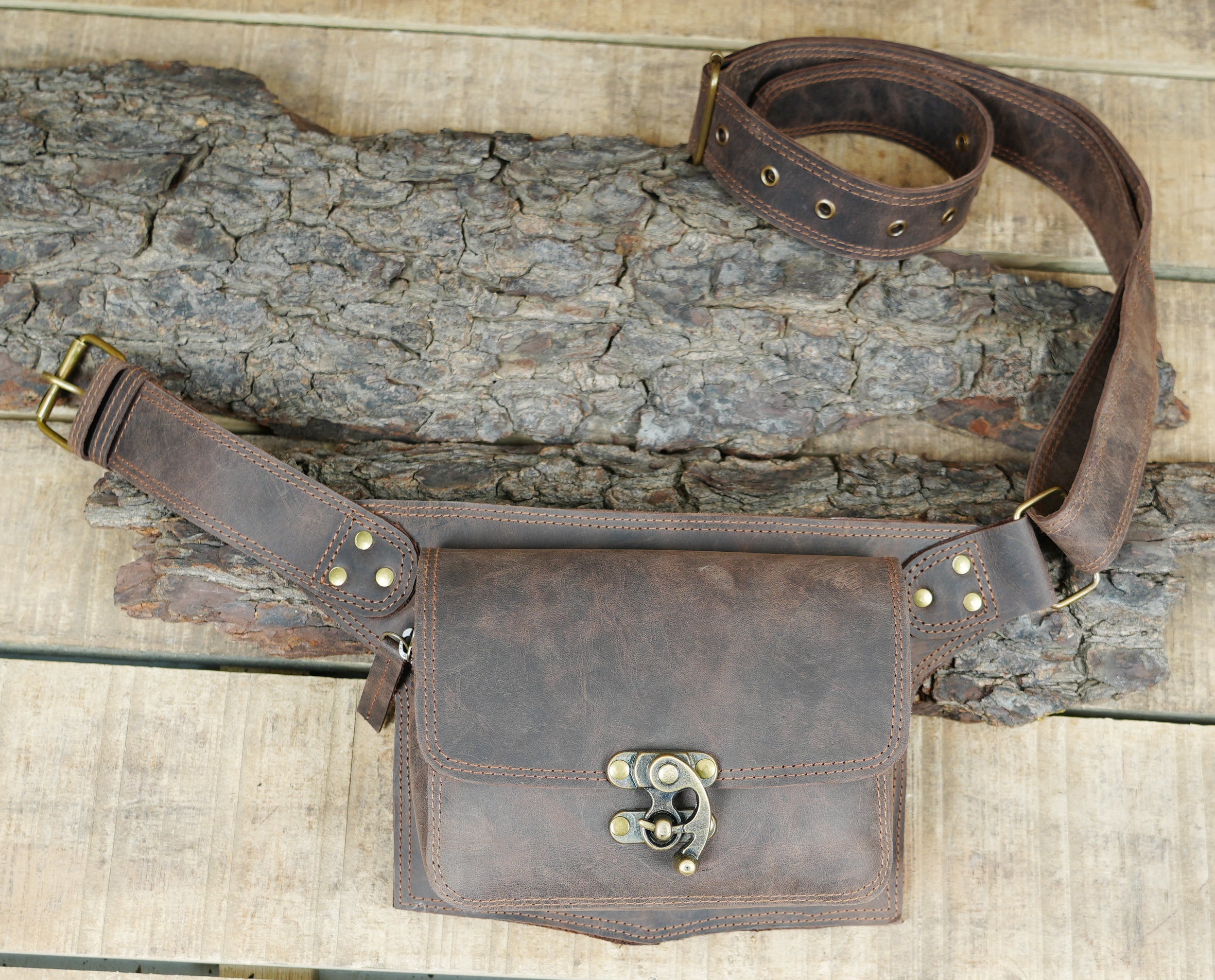 Unisex leather waist pack for outdoor and festival use