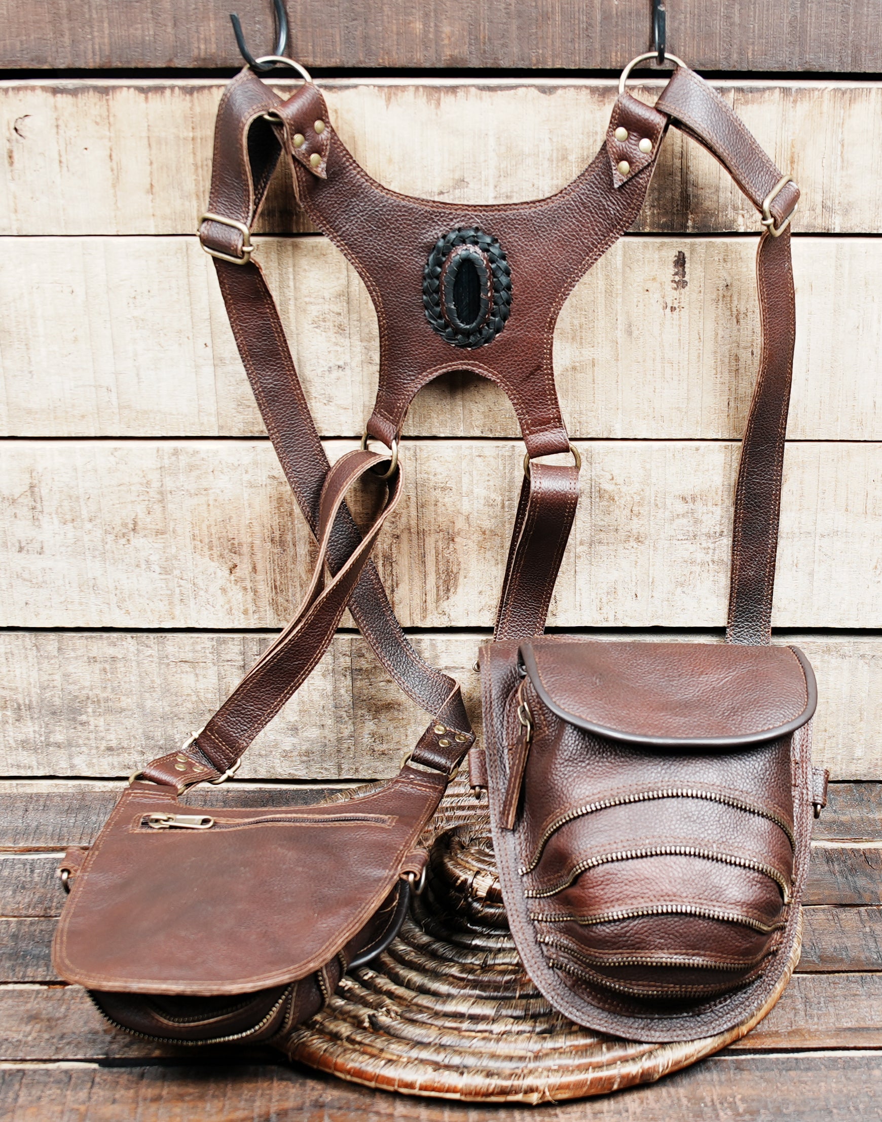 Vintage dual pouch shoulder harness made of genuine leather