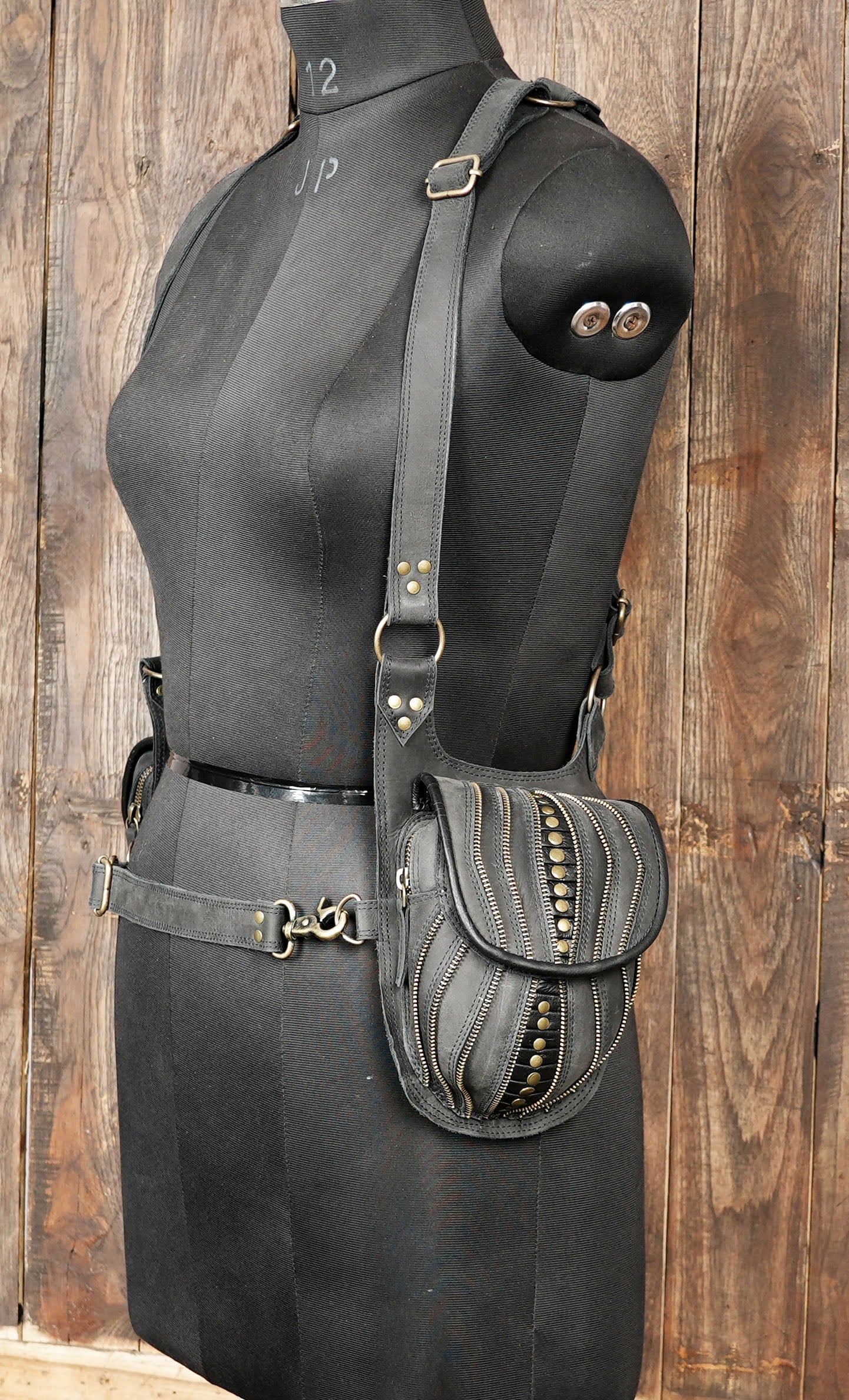 Gothic Inspired Leather Holster with Dual Storage || Decorative Leather Festival Holster Harness (LT-AB-HLS-6104)