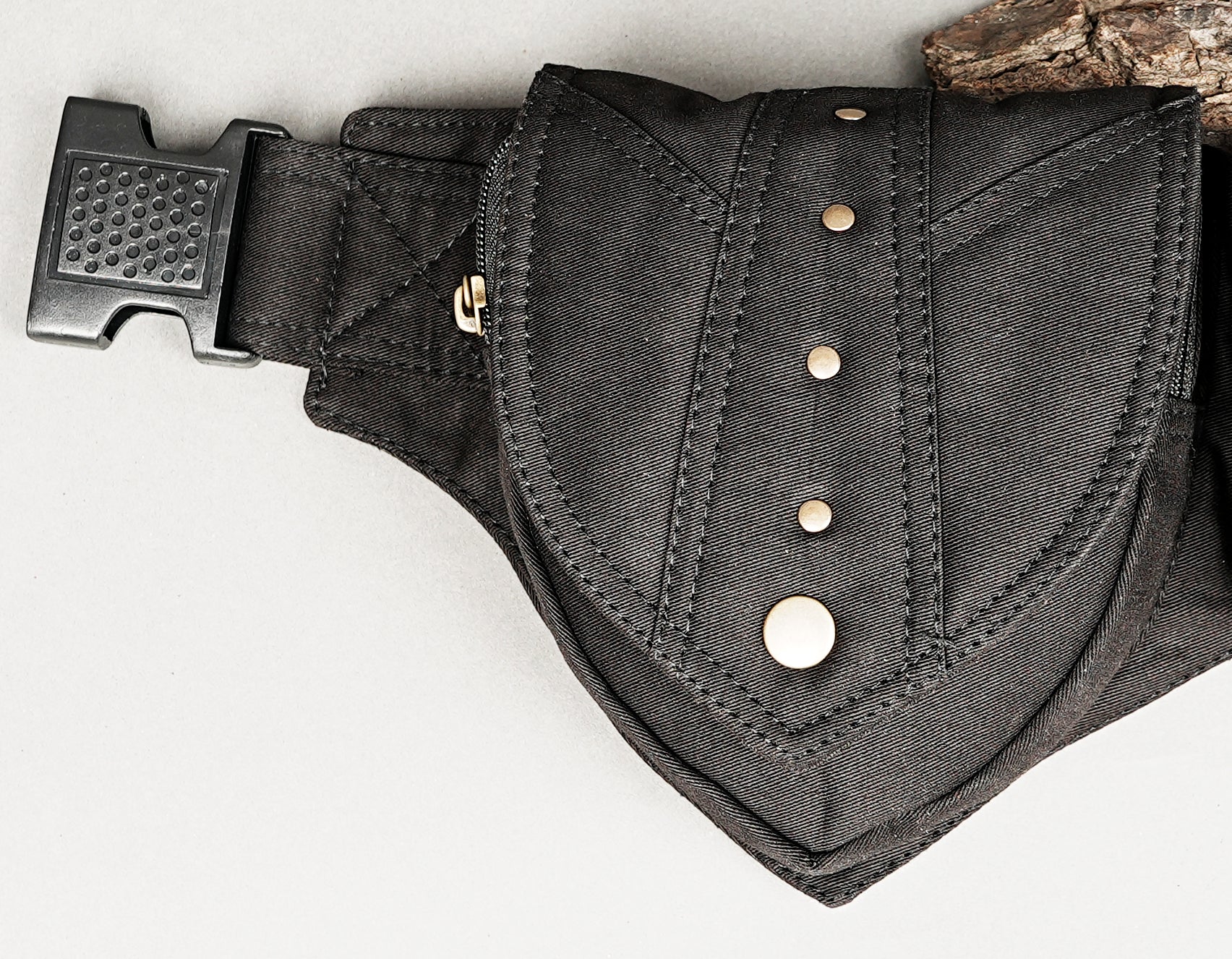 unisex steampunk utility belt bag for hands-free travel
