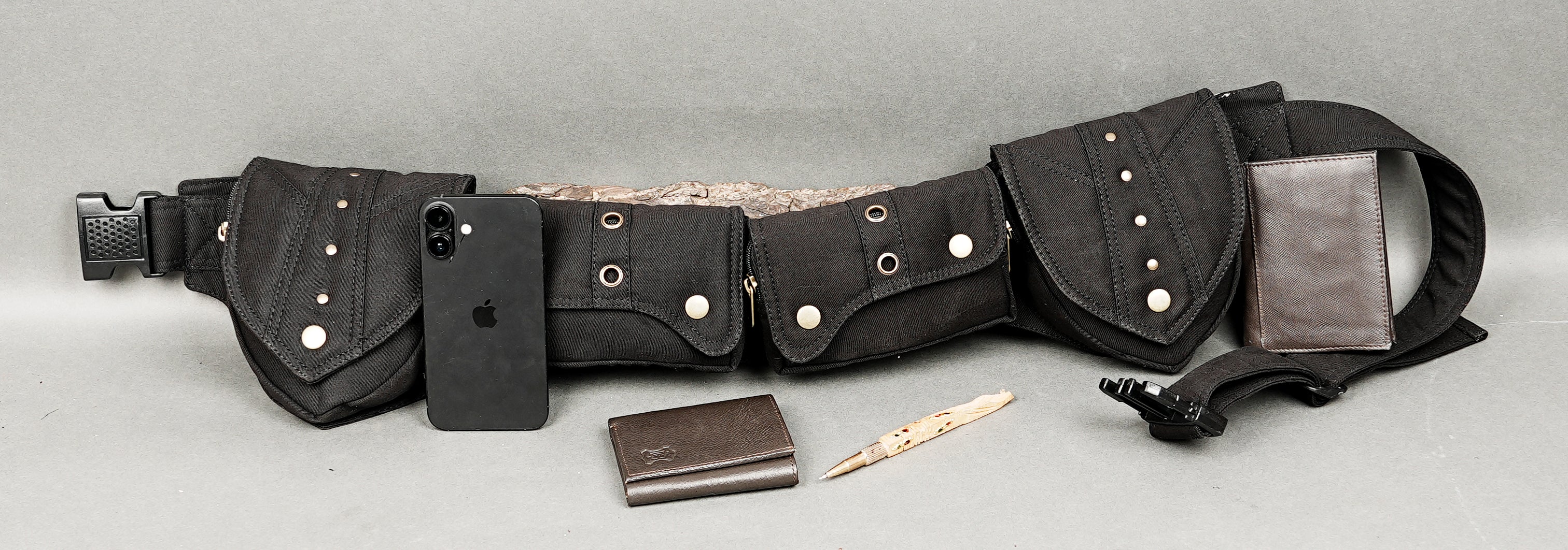 multifunctional travel belt pouch for men and women