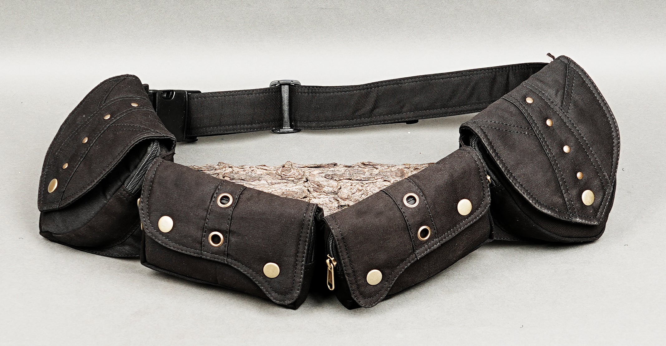 heavy-duty hip pouch for essentials like phone and wallet
