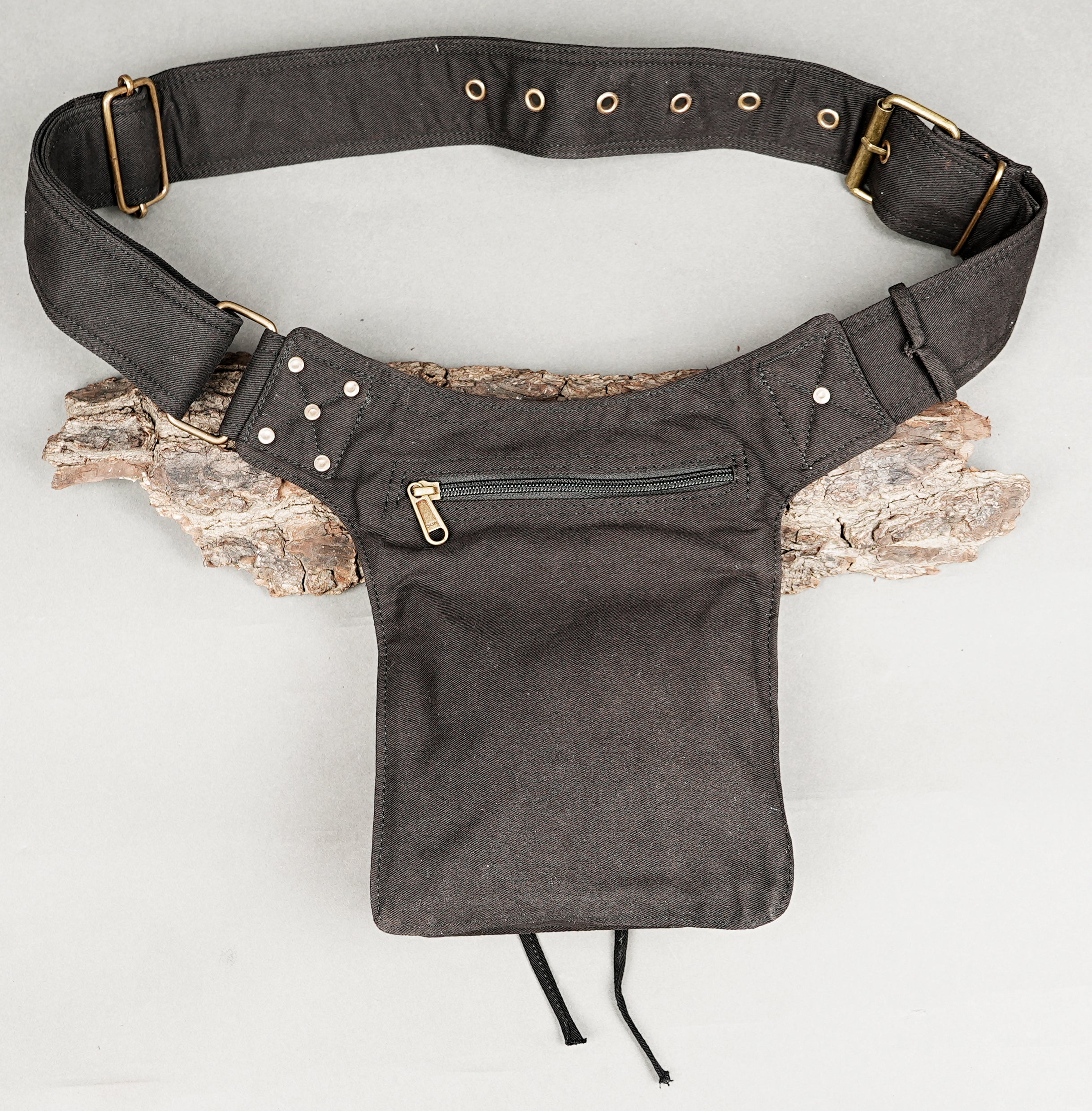 Drawstring hip bag with tribal embroidered pattern