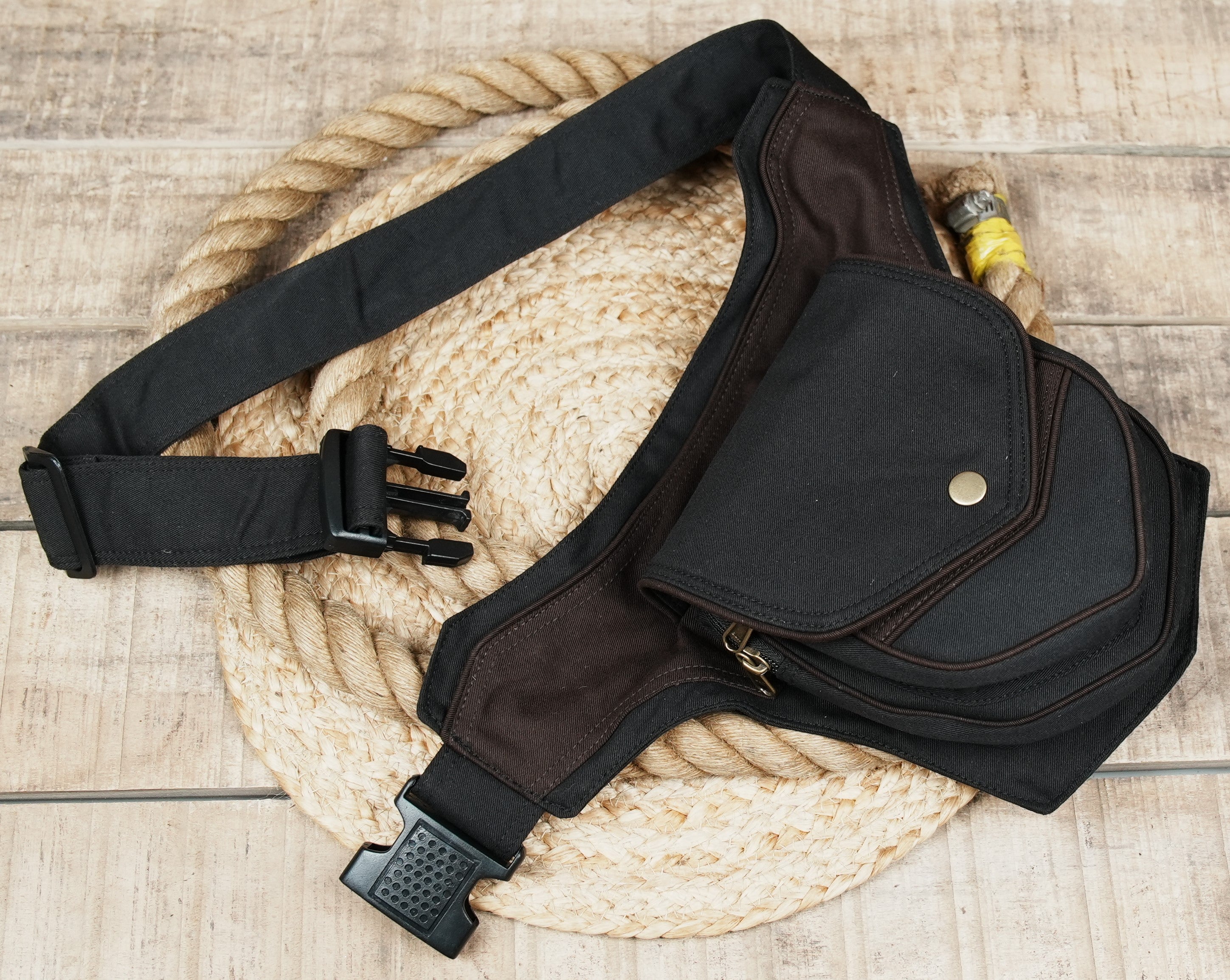 Multi-pocket drop-leg belt bag for outdoor music festivals