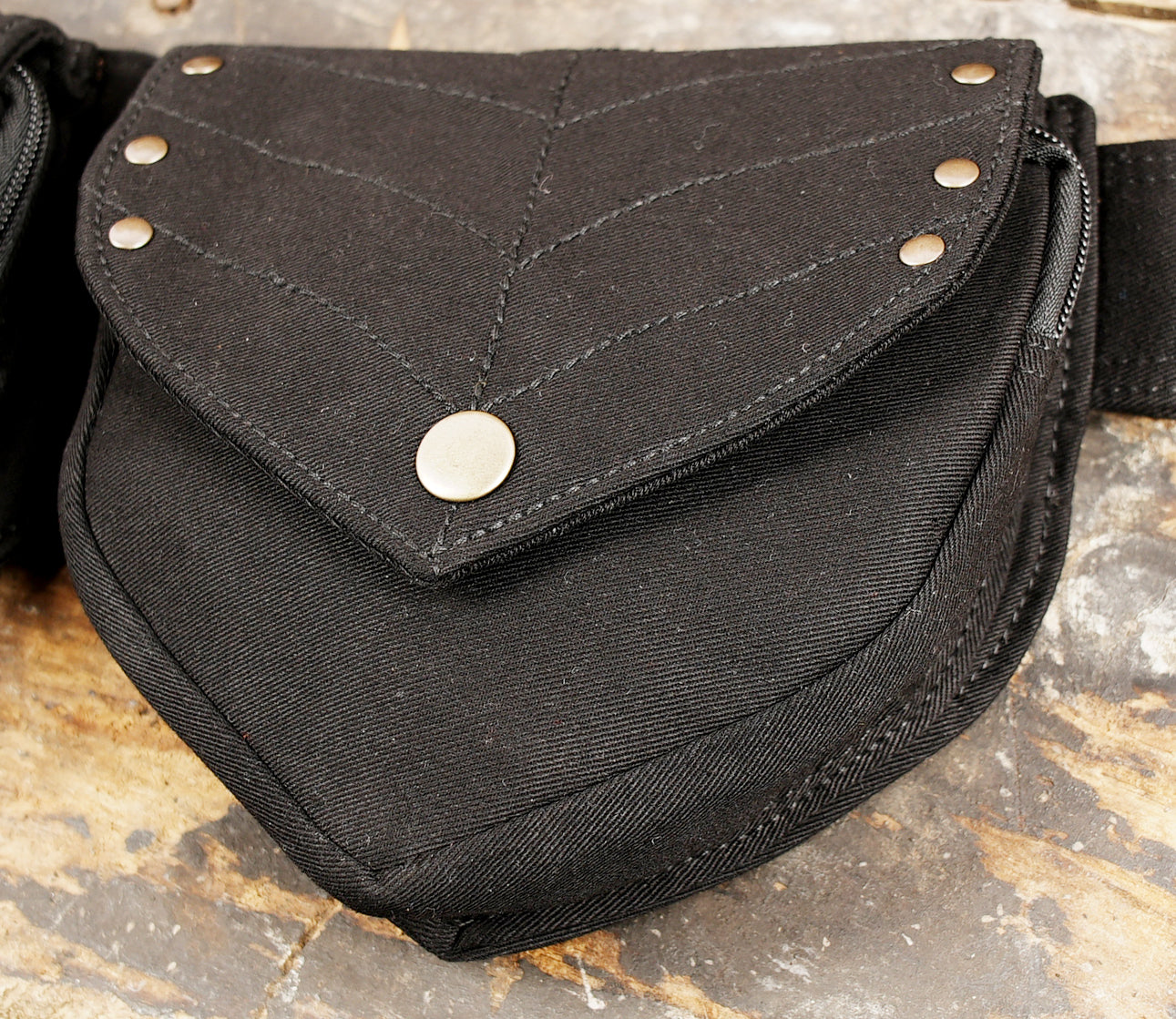 Double pocket black utility belt for music festivals and travel
