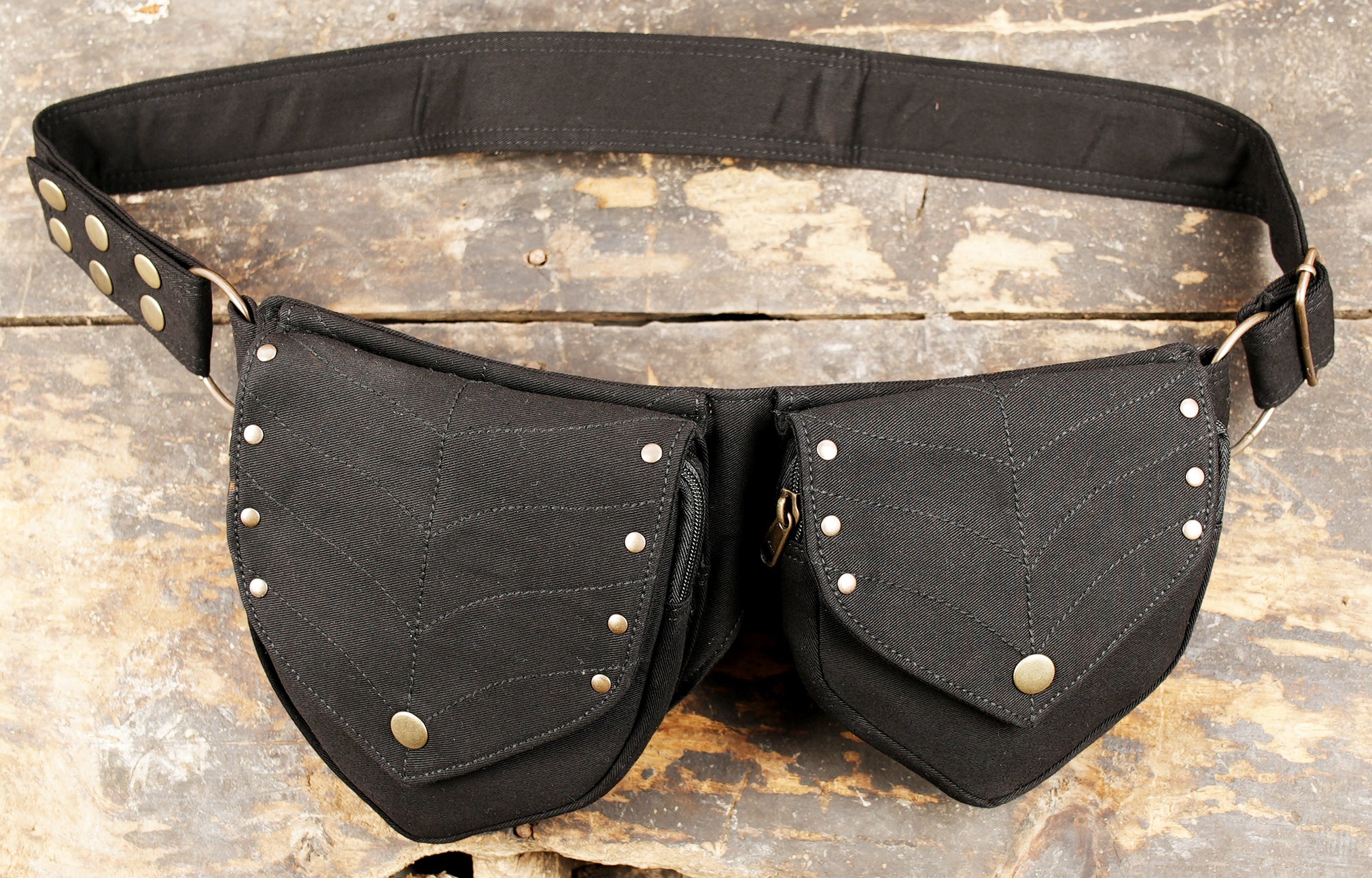 Alternative style black utility belt for travel and daily errands