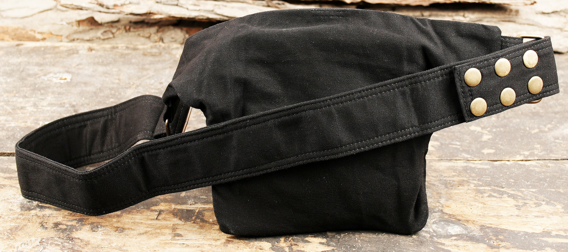 Comfortable black hip bag made from durable cotton canvas