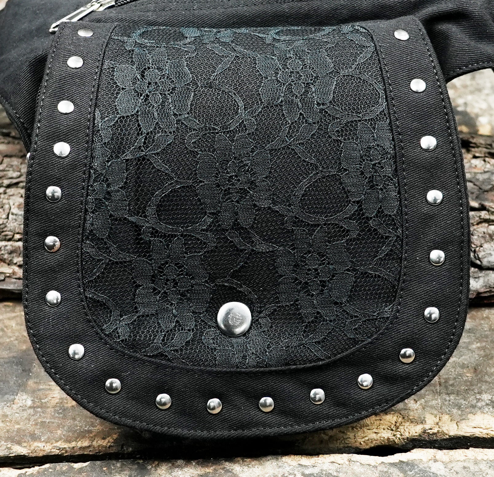 Secure cyberpunk-themed hip pouch in black with practical metal hardware and multi-pouches.