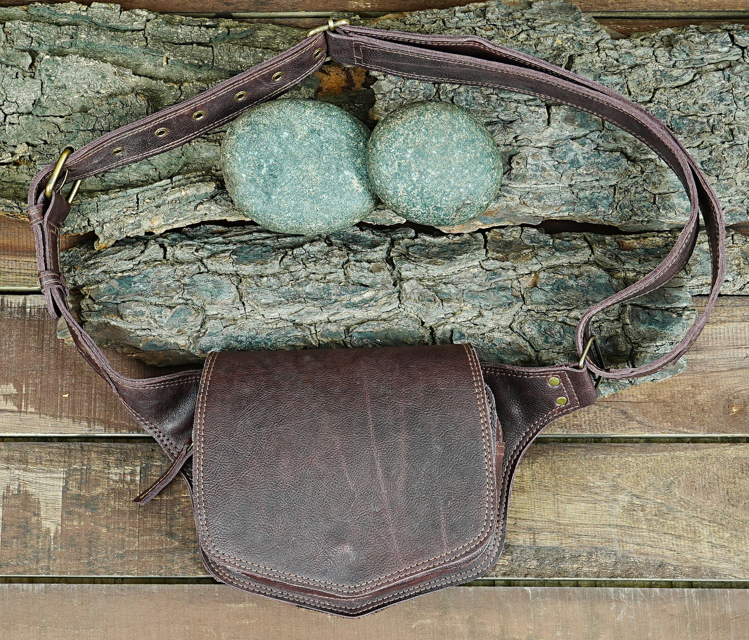 Black Leather Waist Belt Bag – Handmade Hip Pouch for Festivals & Travel (LT-AB-WB-6058)