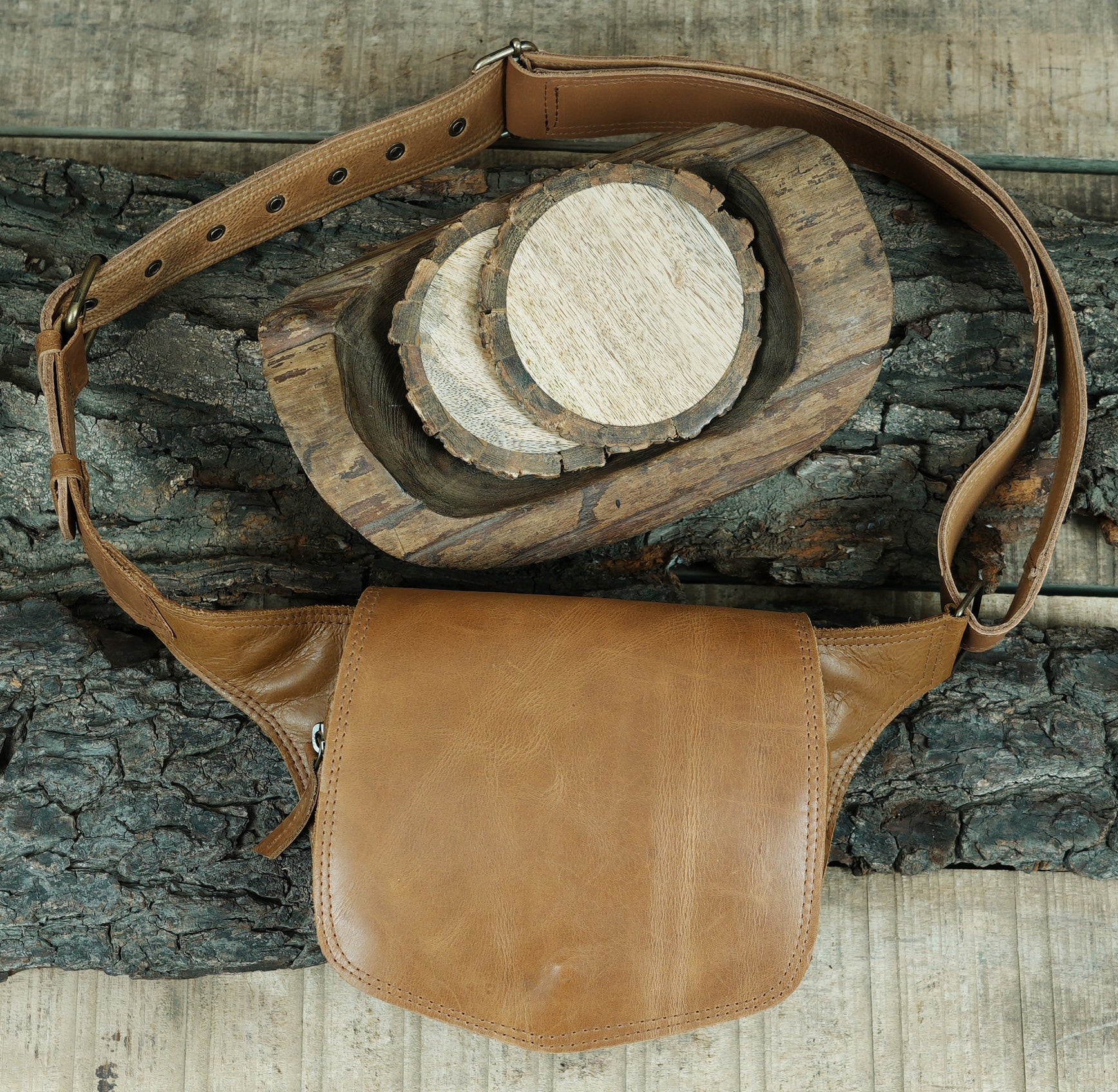 Black Leather Waist Belt Bag – Handmade Hip Pouch for Festivals & Travel (LT-AB-WB-6058)