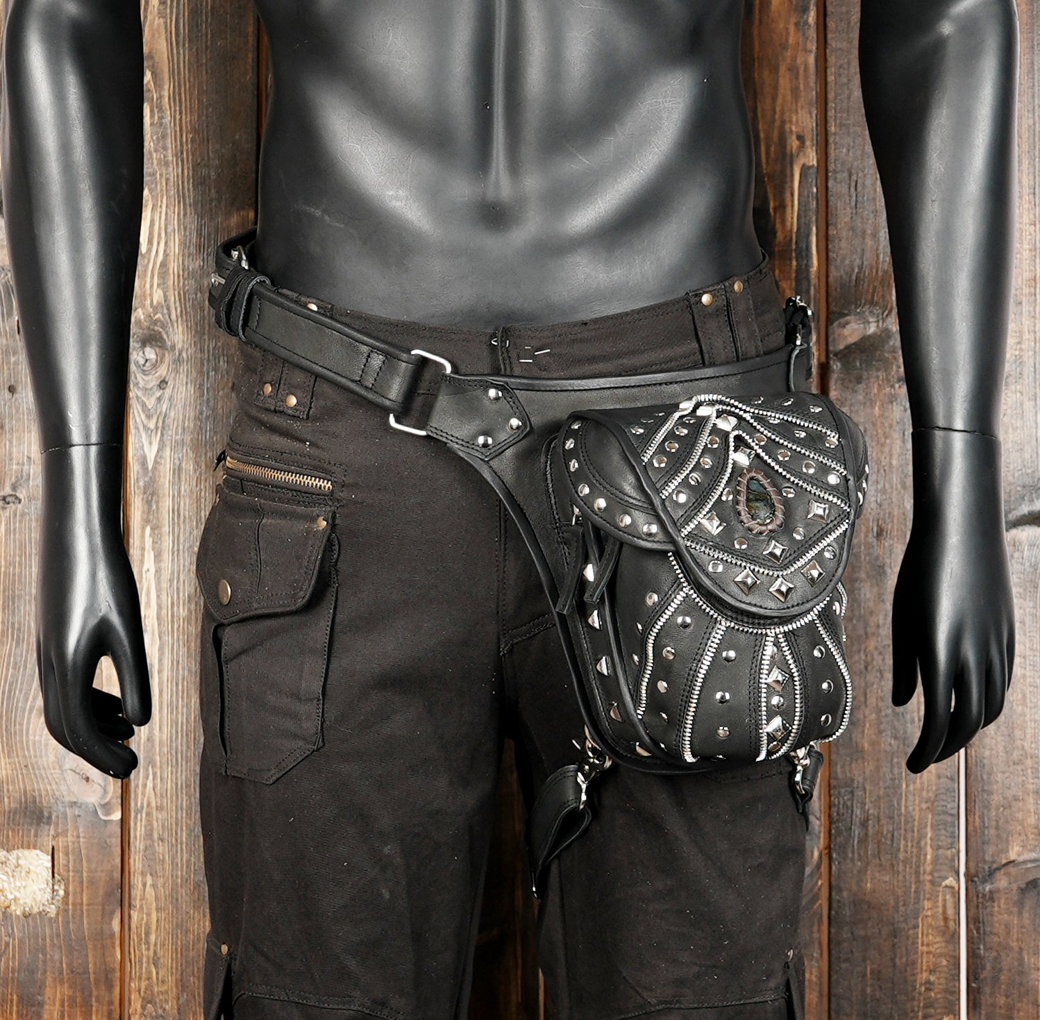 Rugged festival leather thigh pouch for men and women with unique design 