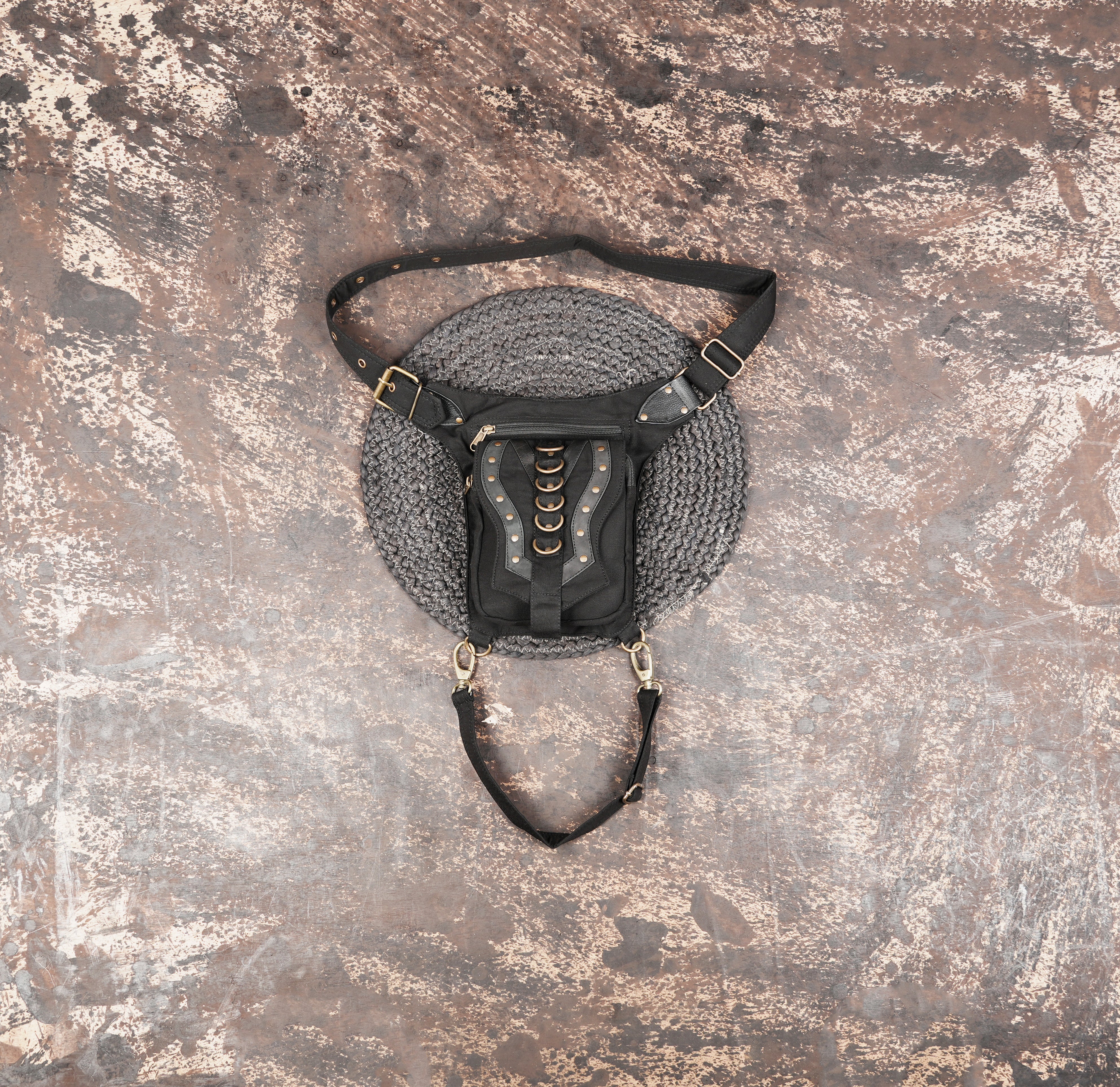 Adjustable utility crossbody bag with multiple storage pockets