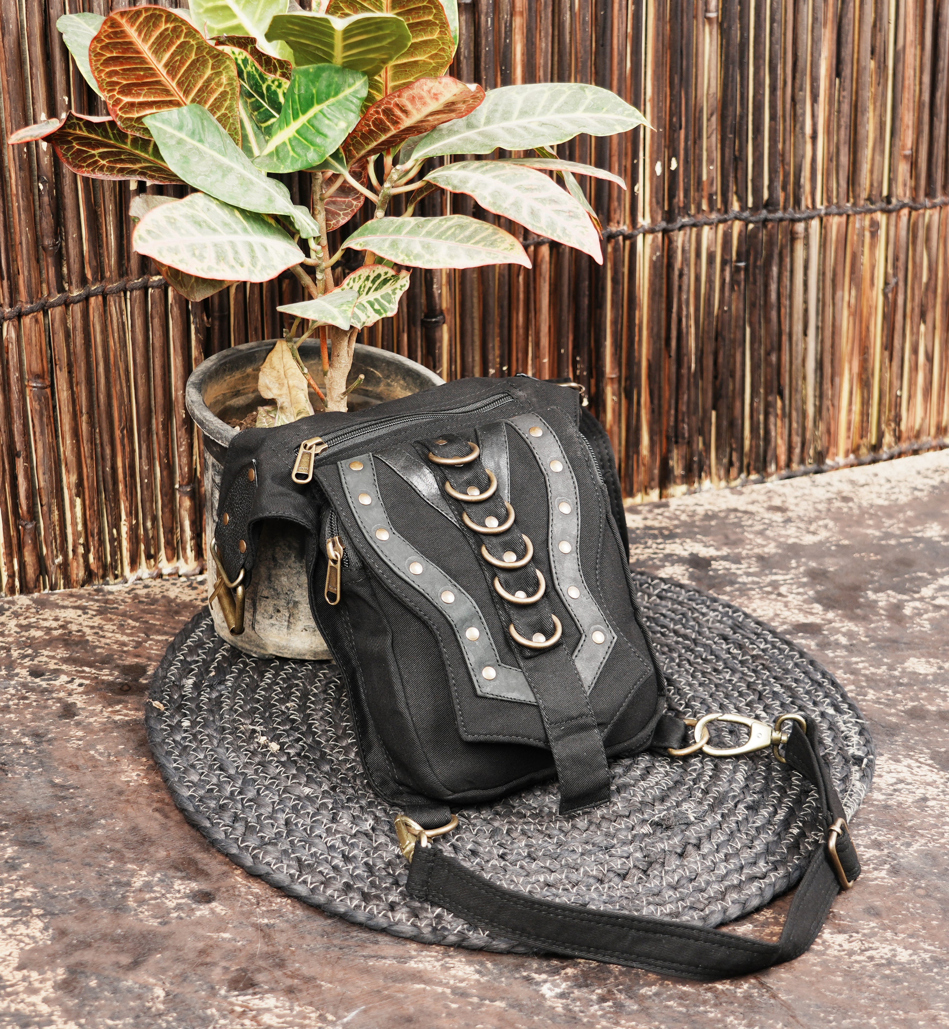 Cotton cargo pouch with zipper closure and adjustable strap