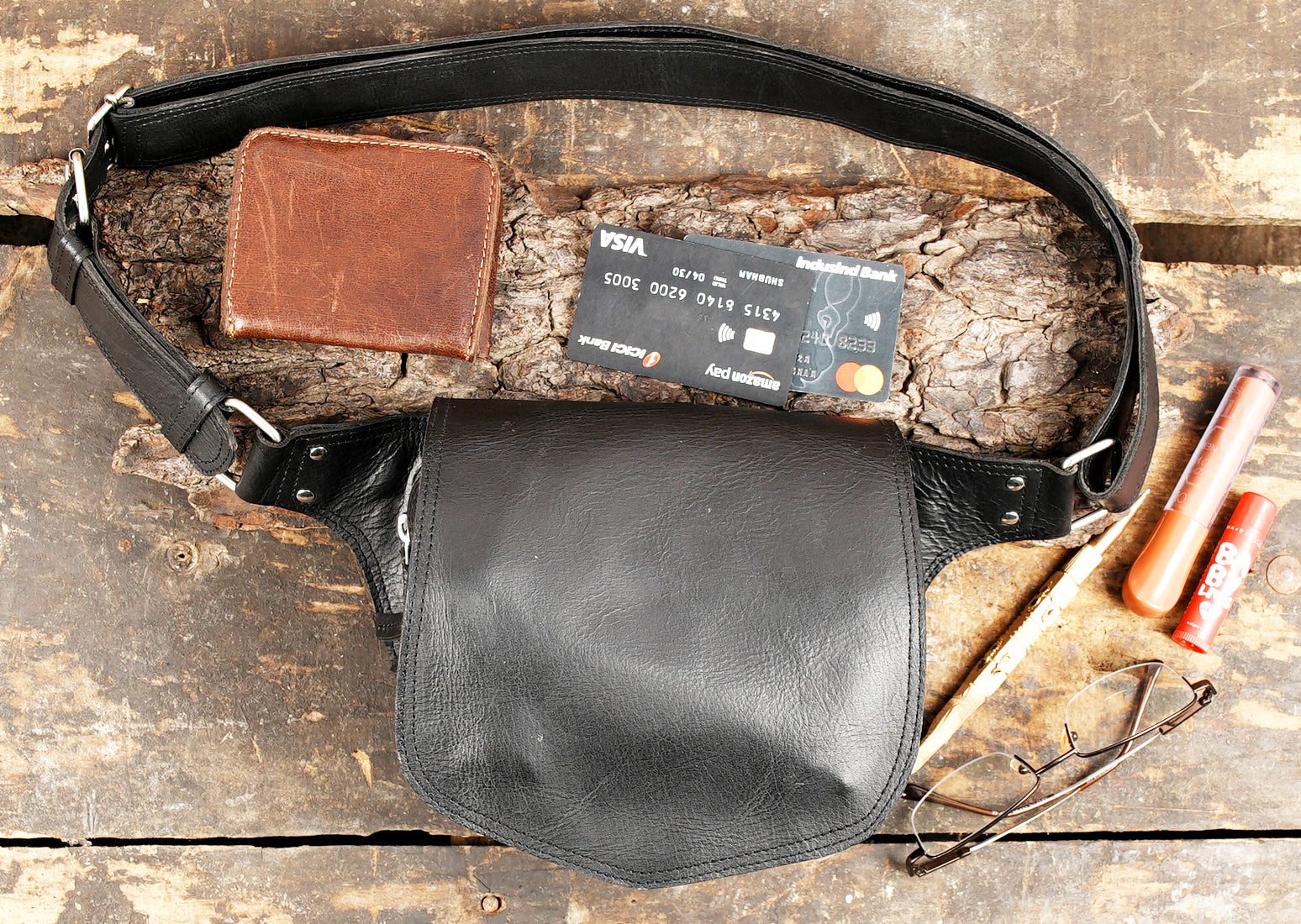 Utility style black leather waist belt pouch