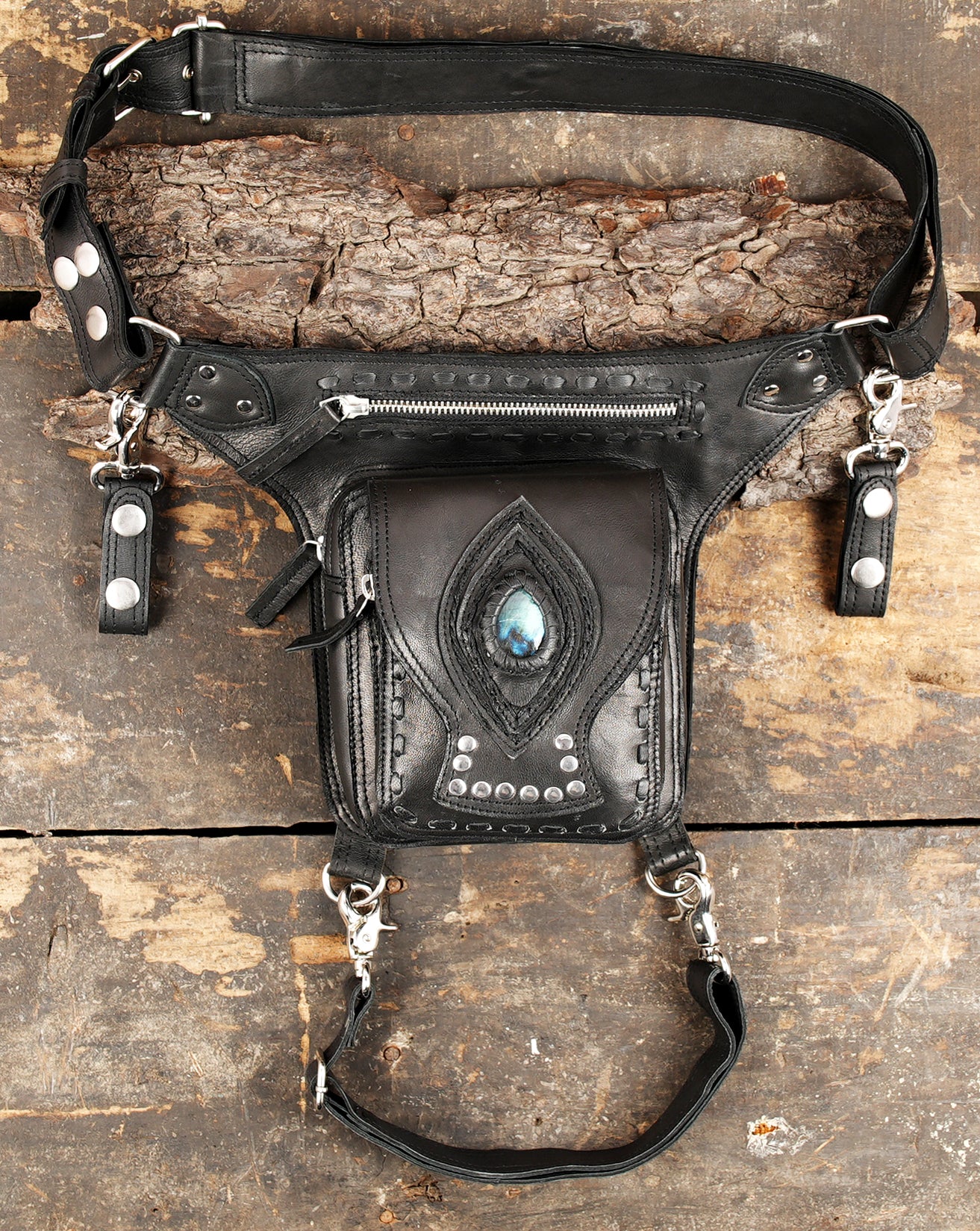 Hands-Free Utility – Perfect for bikers, travelers, and festival-goers who need convenience and easy access to essentials.