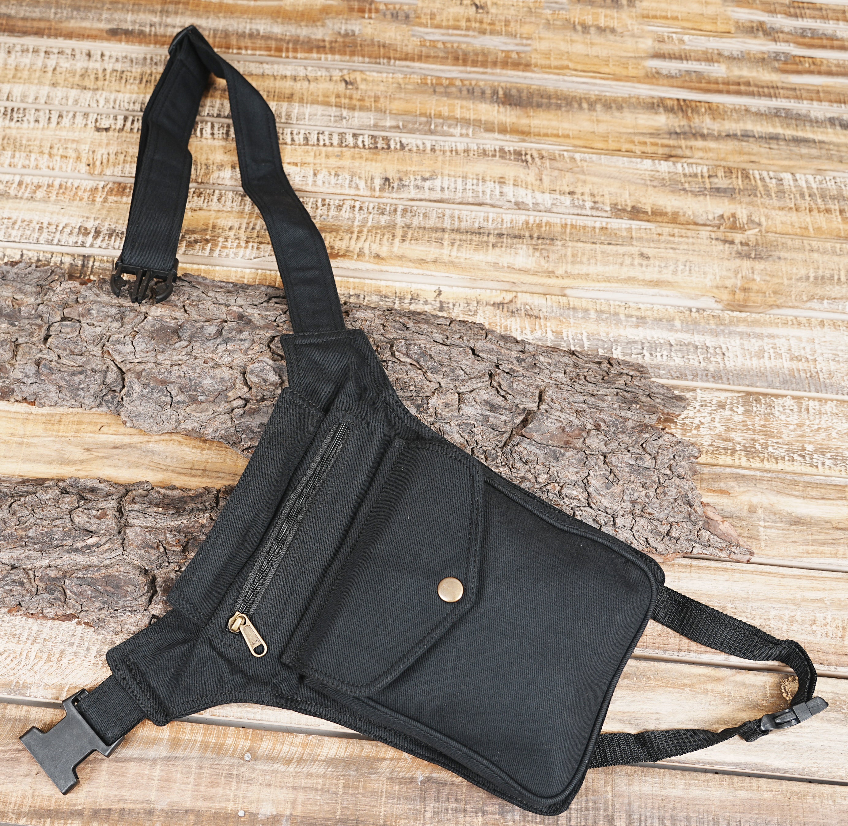 Canvas drop leg pouch with adjustable buckle straps