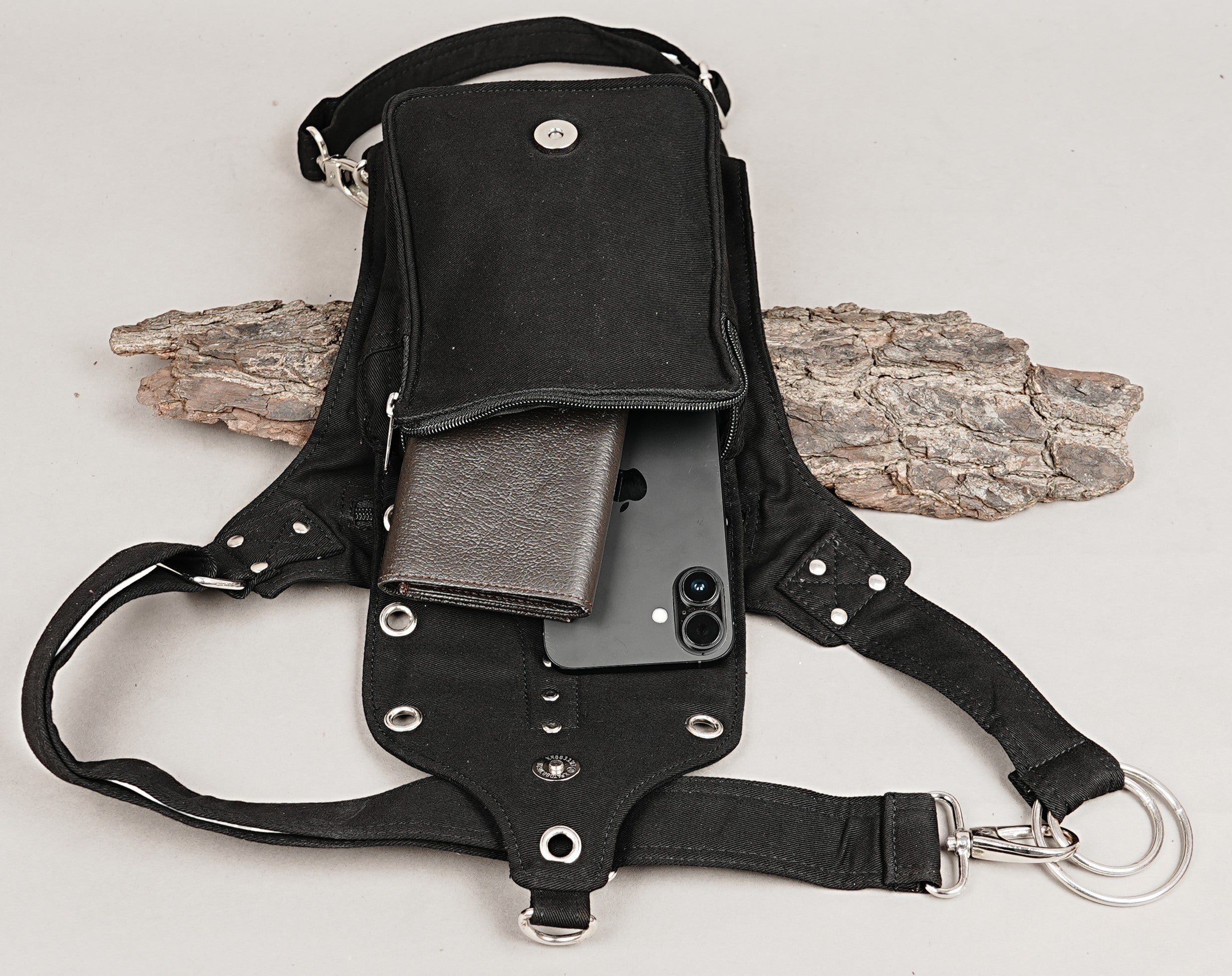 Comfortable cotton waist-to-thigh strap bag for daily festival wear