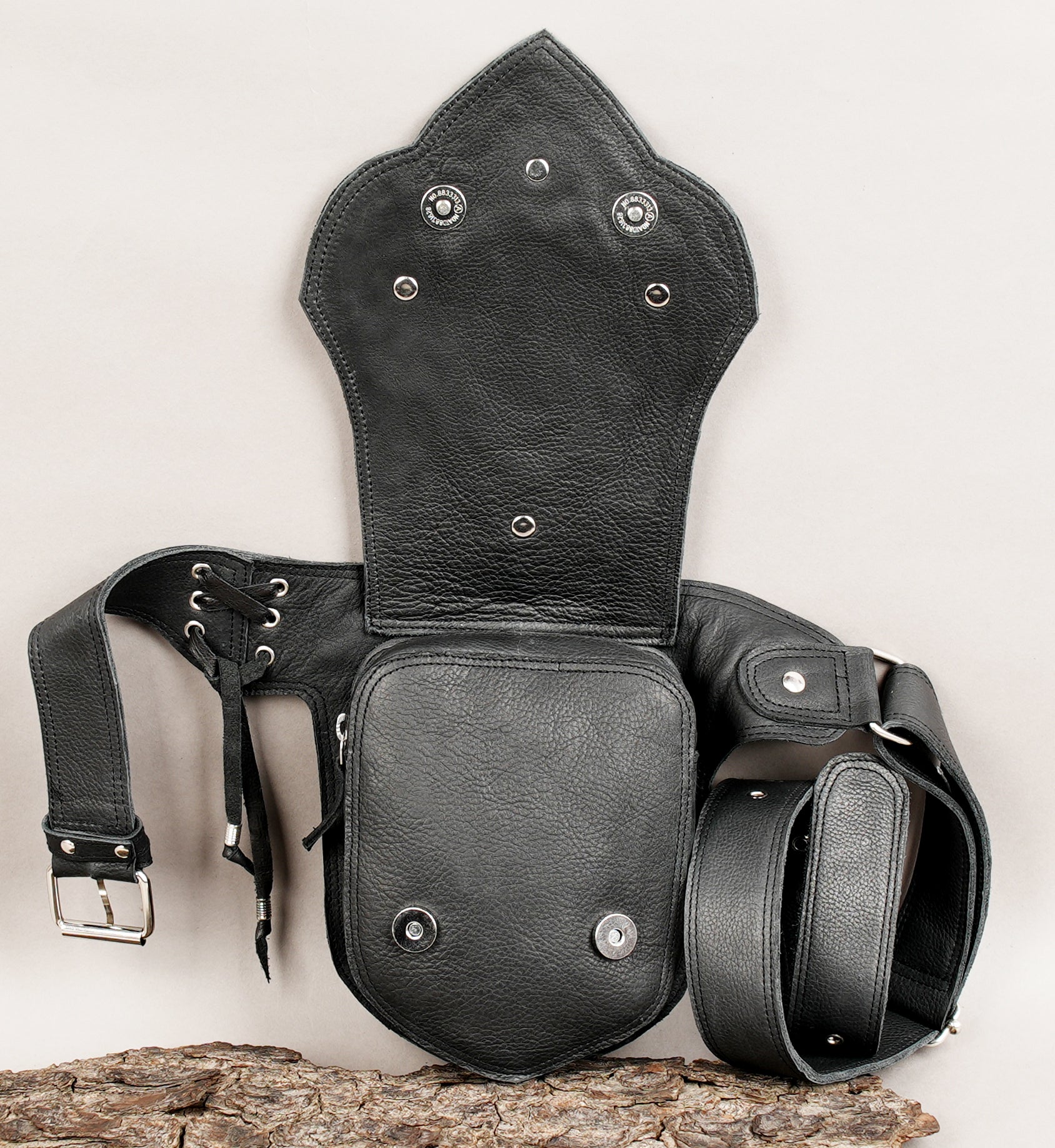 Leather waist belt accessory with natural stone detail