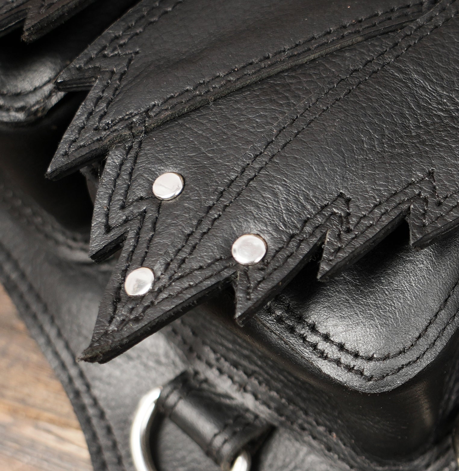 Steampunk leather utility belt with side pockets