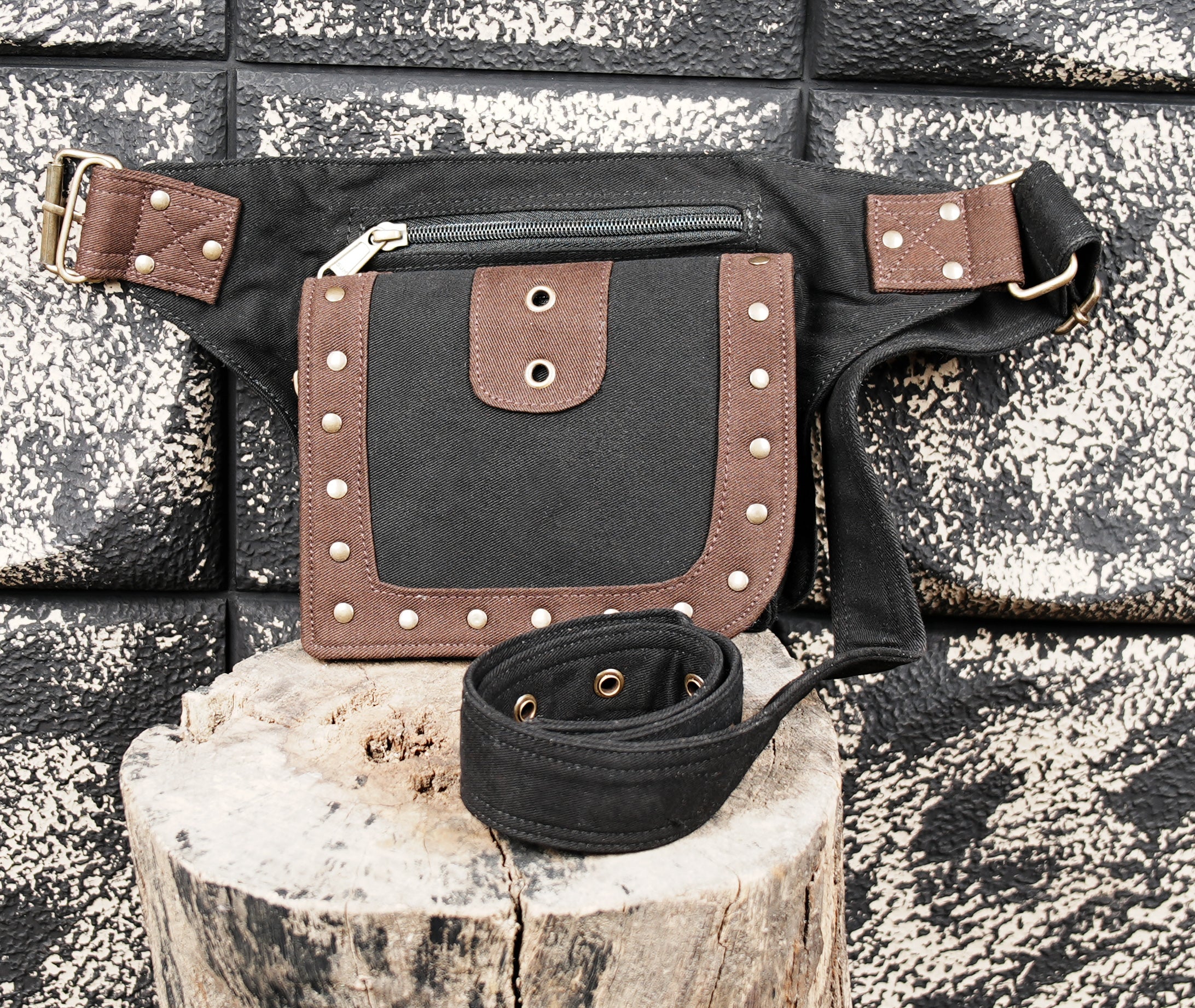 Adjustable festival belt pouch with zipper pocket
