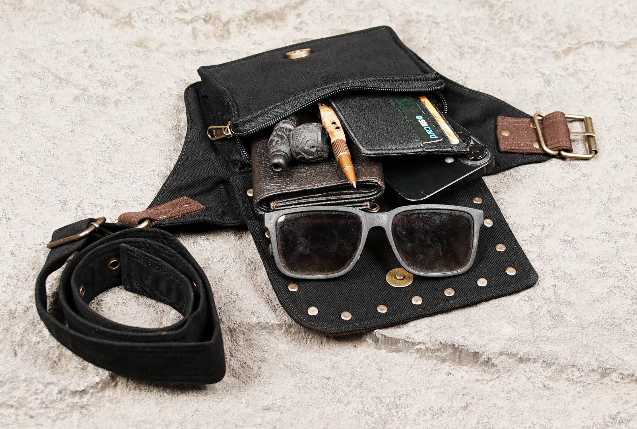 Cotton canvas hip pouch with antique brass details