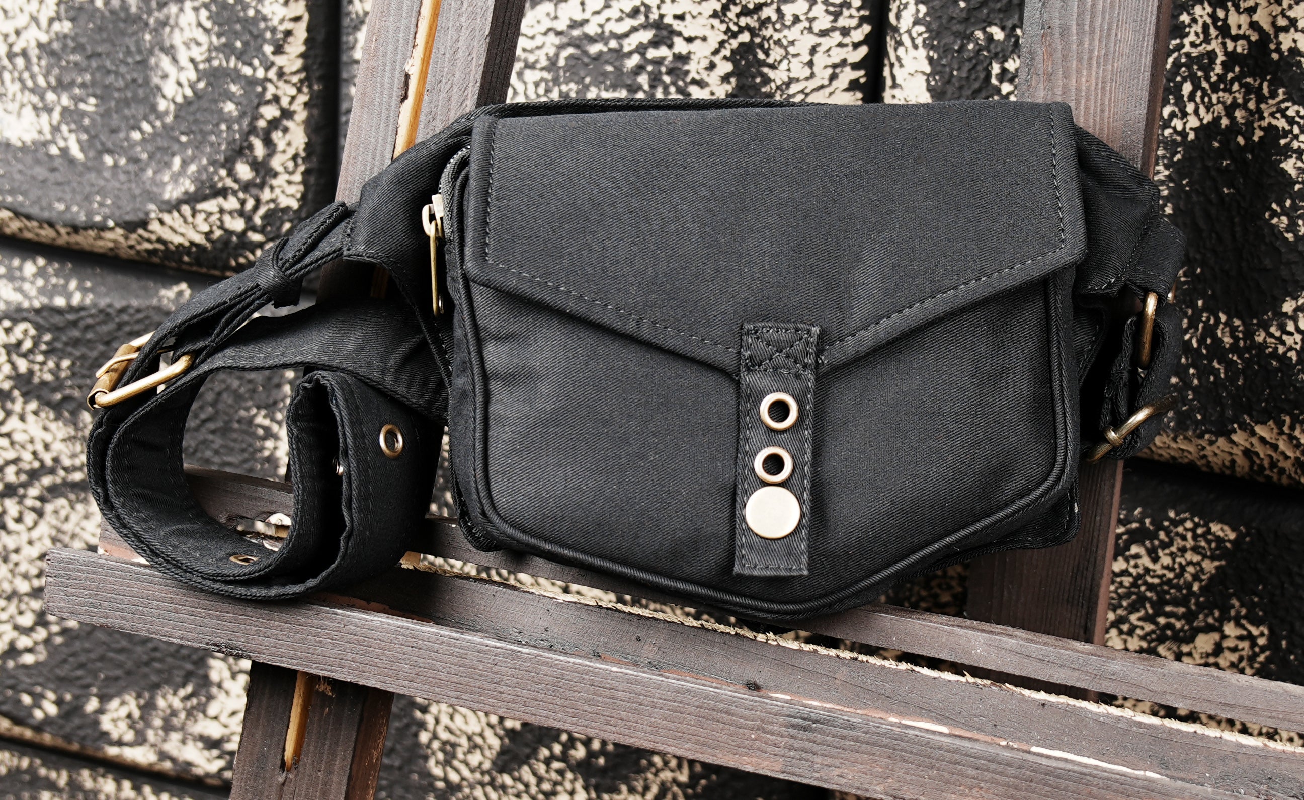 Festival waist belt bag with practical storage