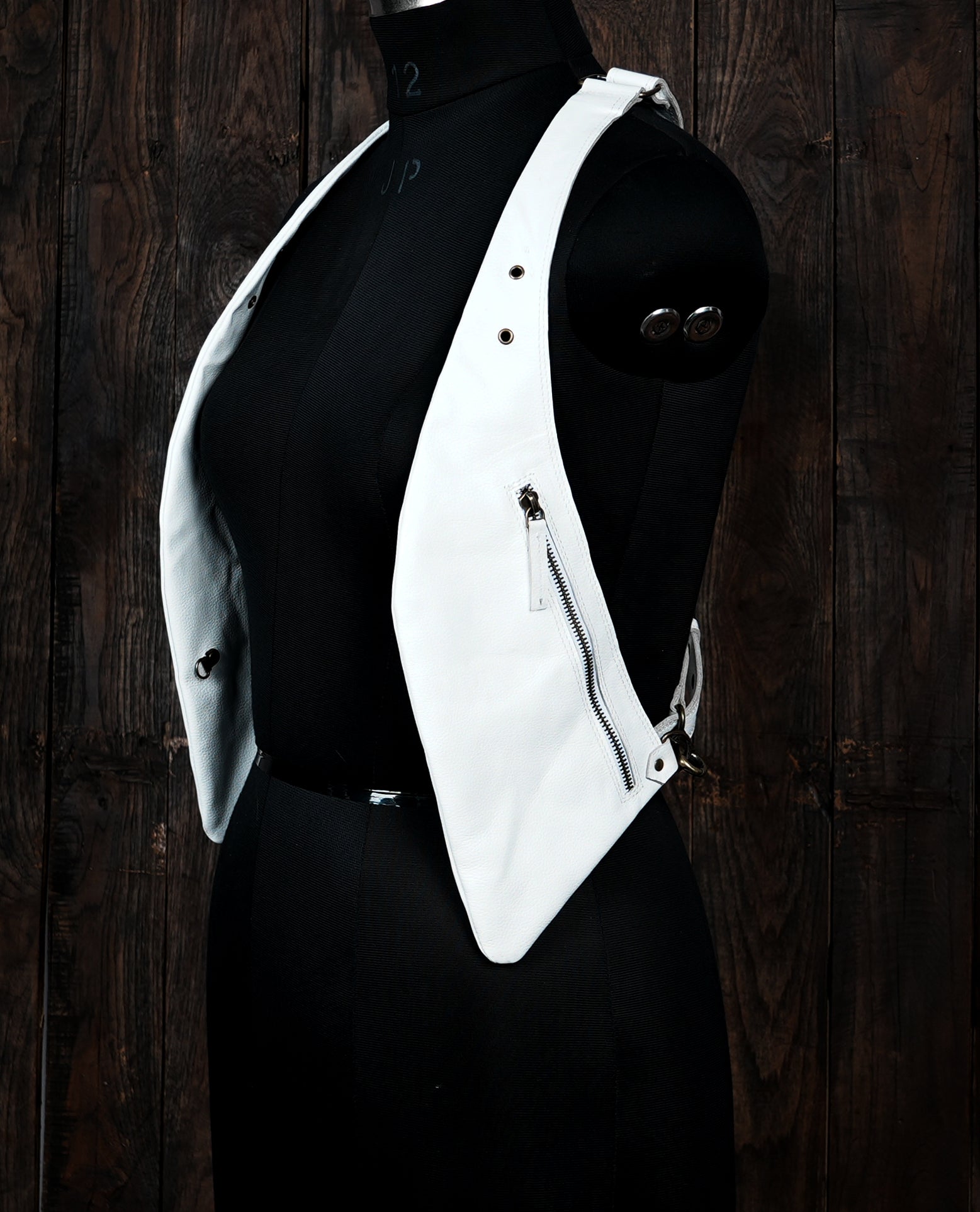 Lightweight leather festival holster in white