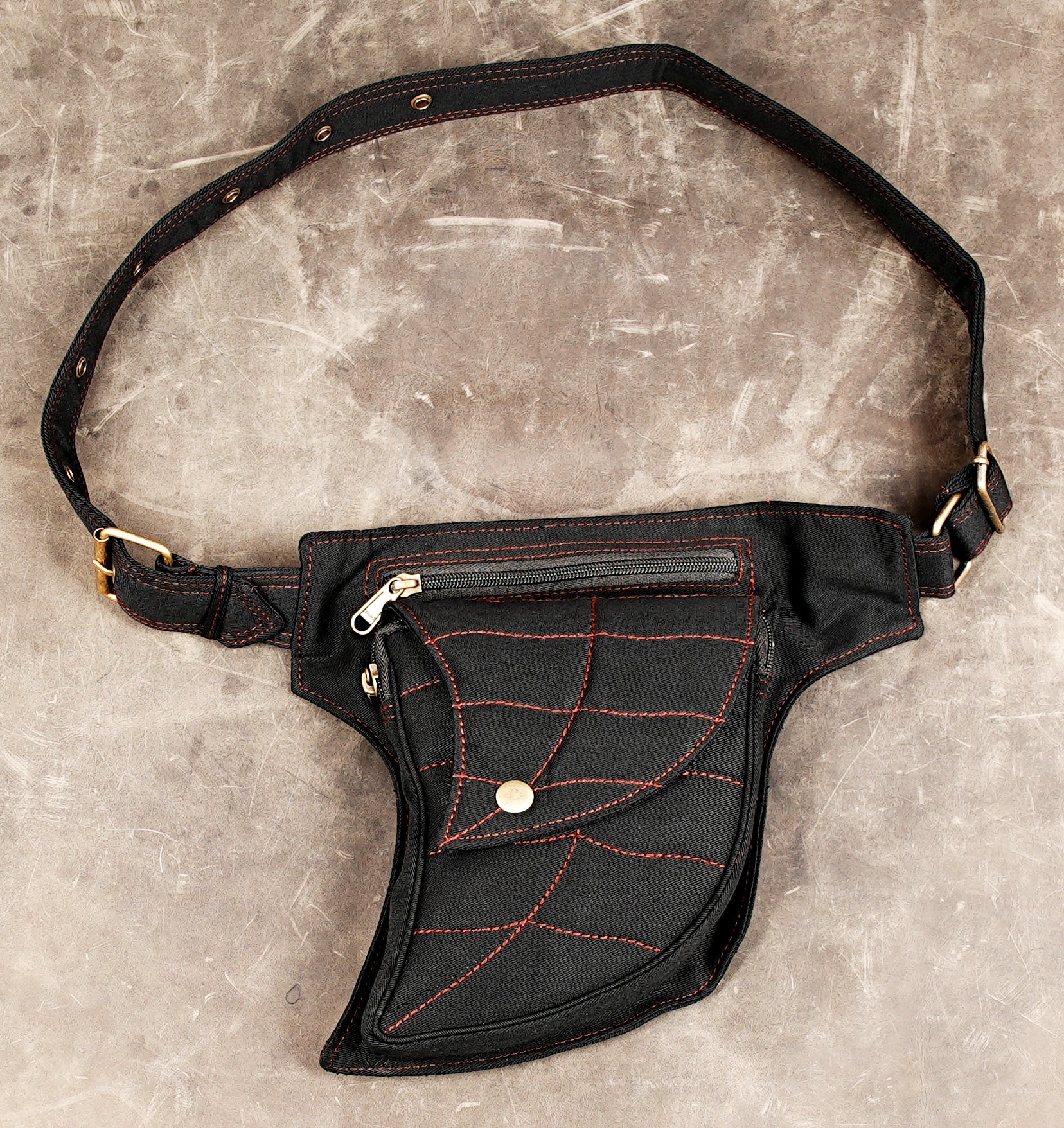 Pixie leaf festival waist pack in durable canvas with brass buckle