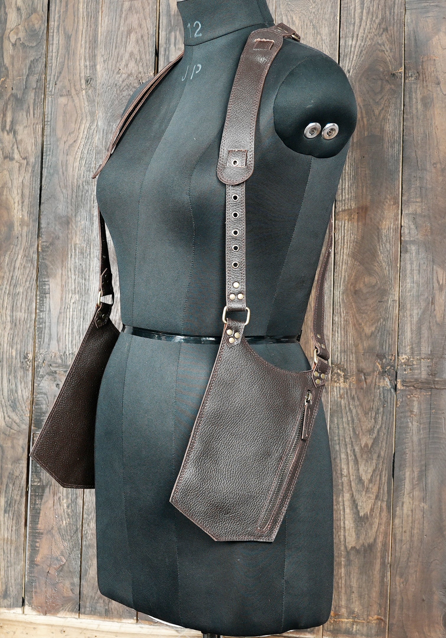 Retro leather shoulder holster for fashion and function