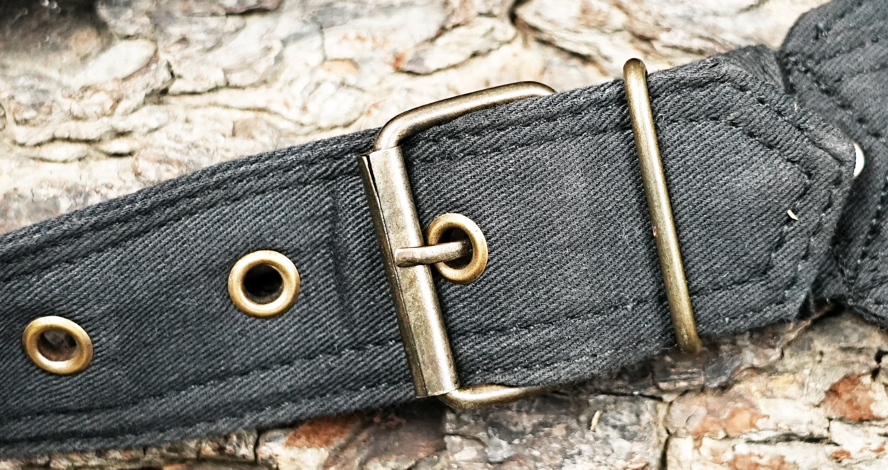 Multi-pocket crystal belt bag for outdoor music festivals