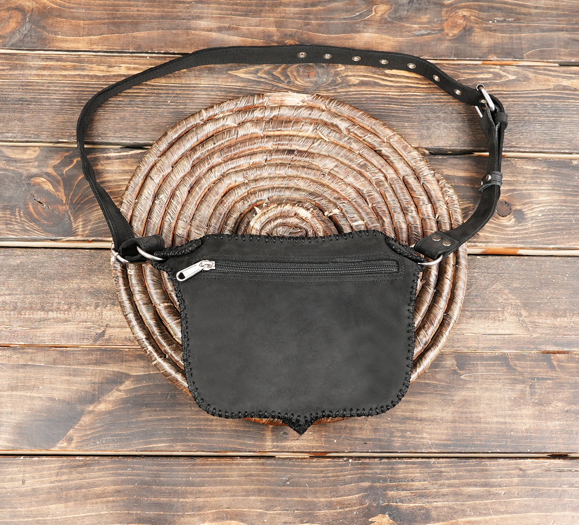 Leather festival belt bag with reinforced stitching