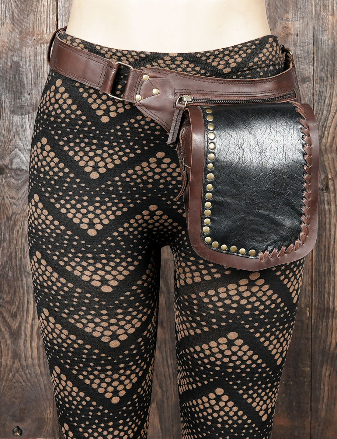 Handcrafted Leather Hip Bag Pouch, Pocket belt, Utility belt Bag, Renaissance Style Bag, Pouch With Gemstone. Crossbody Bag, Fanny pack.