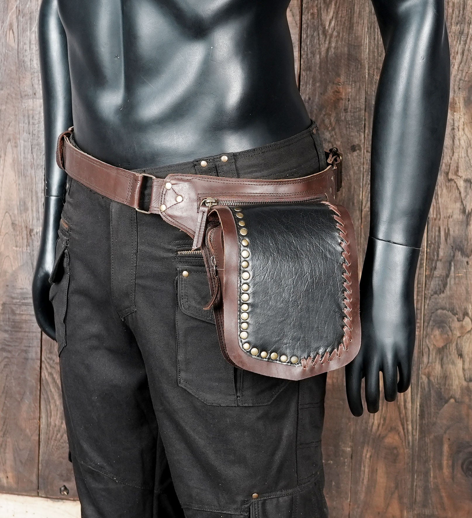 Leather Dwarf Pouch, embossed Duavern belt bag for larp, steampunk, cosplay, fantasy, medieval