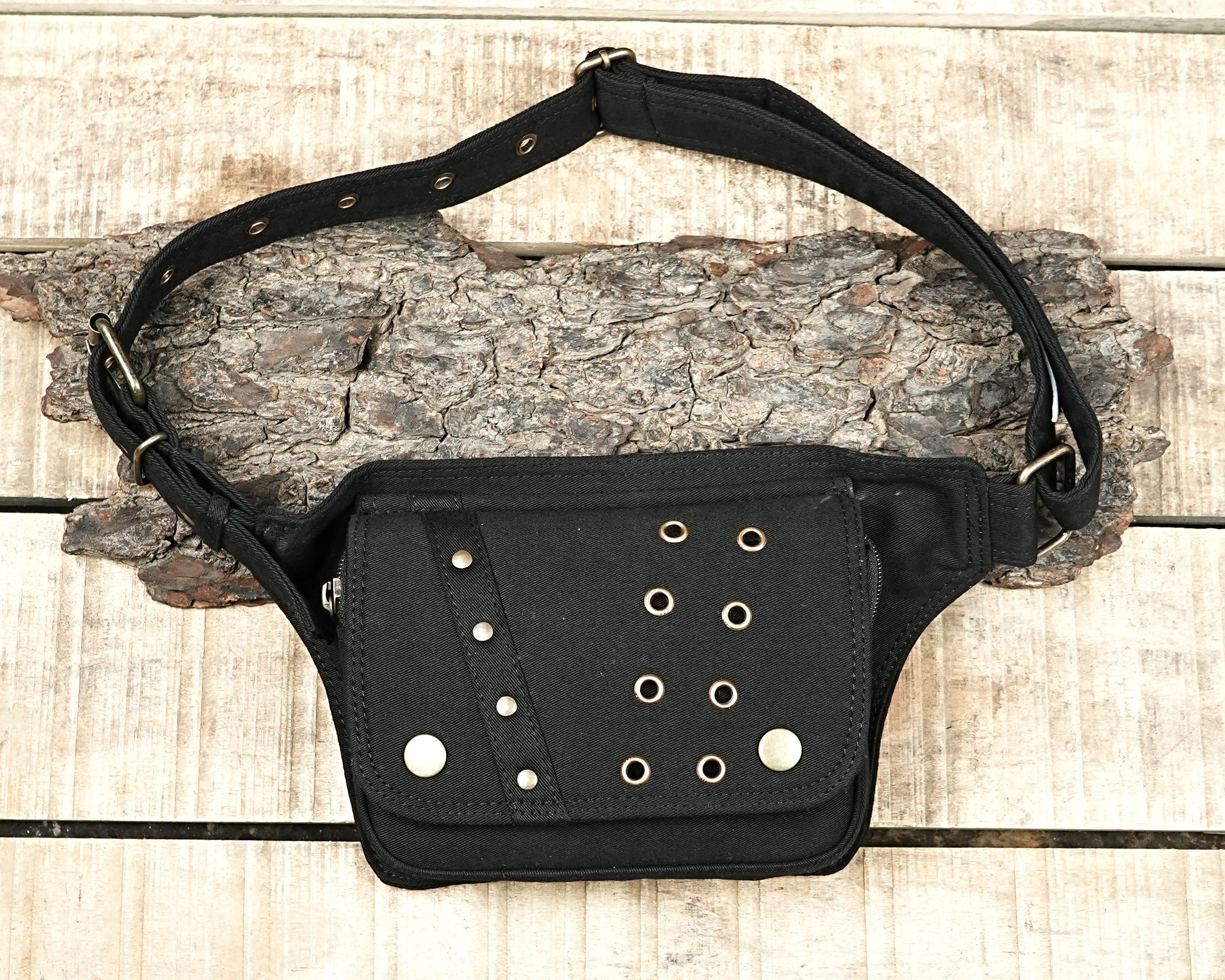 Versatile hands-free organizer belt with a main cargo pocket in black.