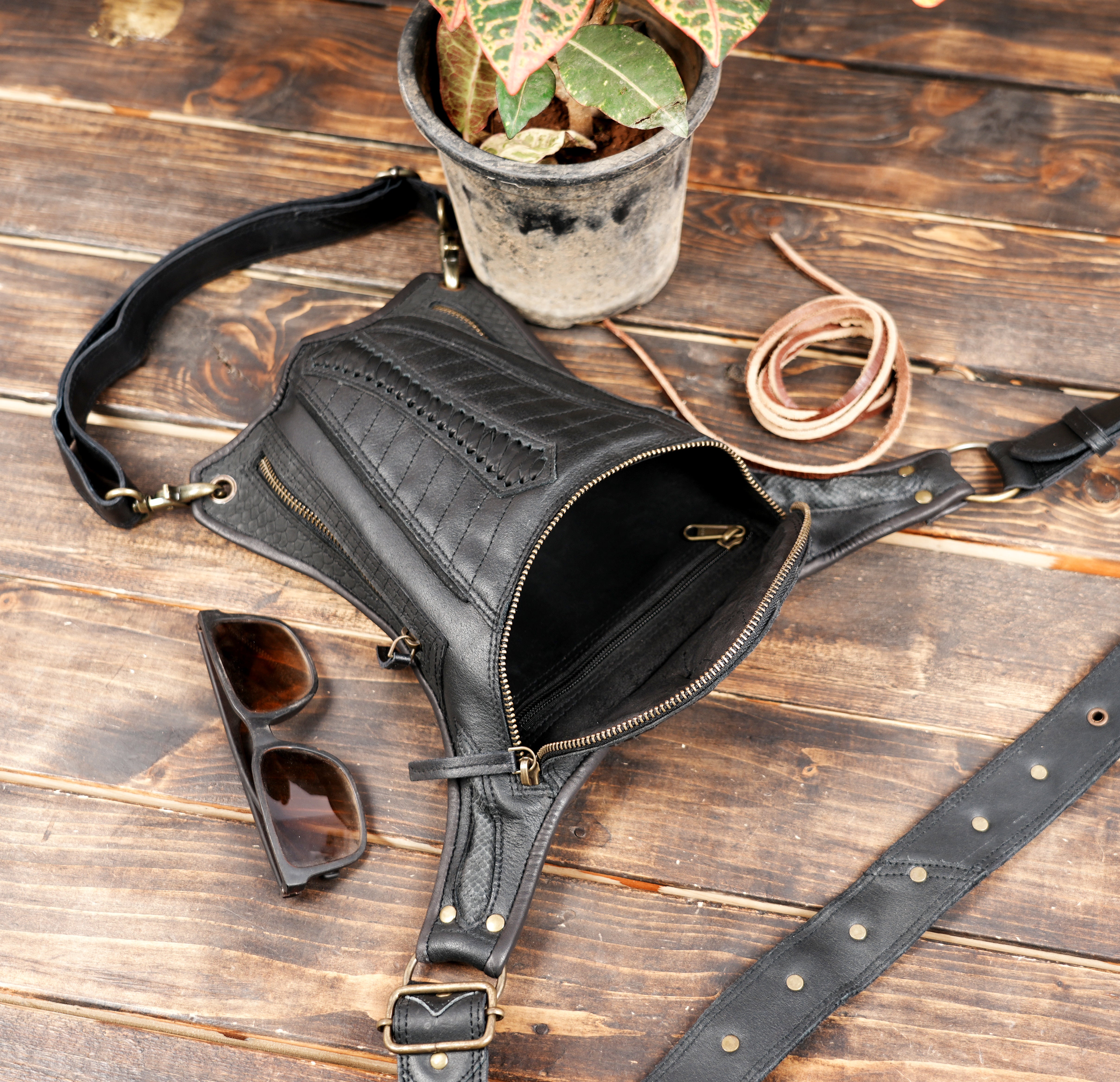 Premium leather thigh pouch with structured design