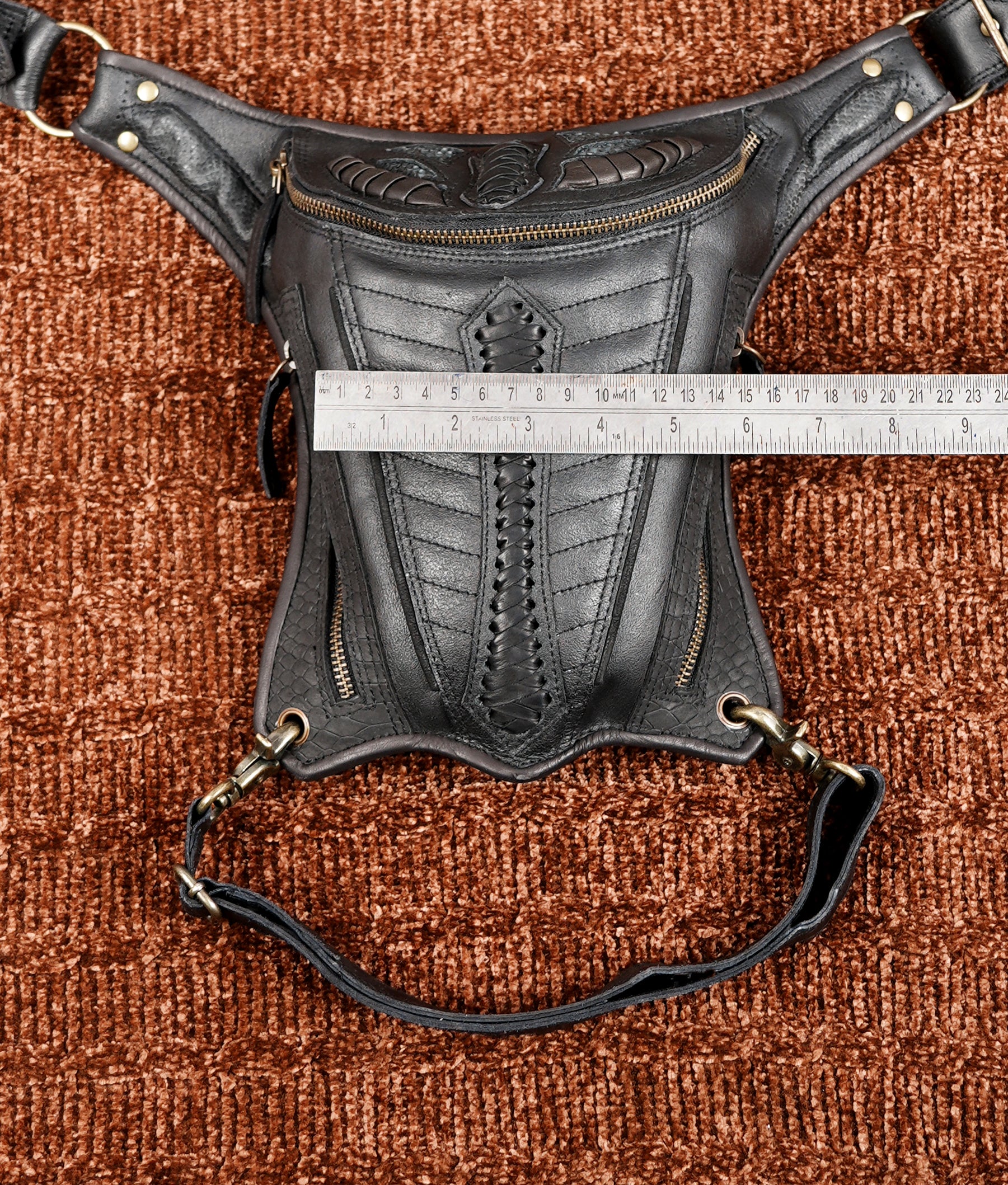 Leather adventure holster with thigh support strap