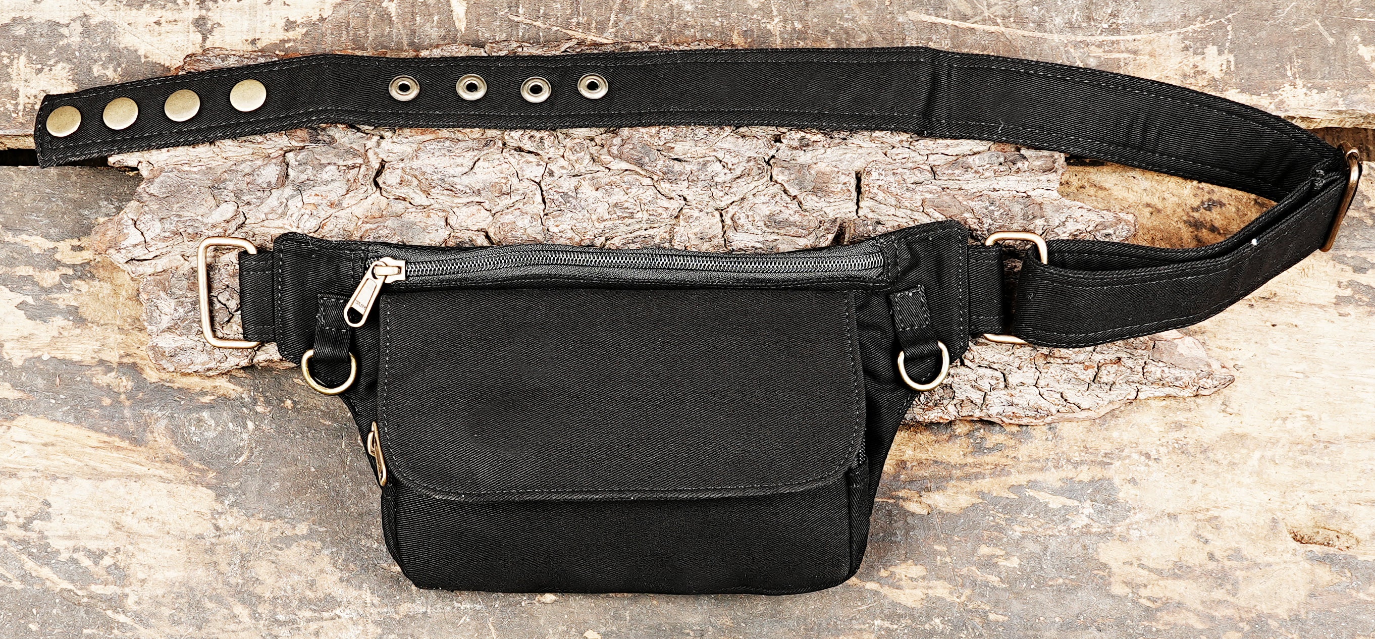 Multi-pocket black cotton utility belt for everyday wear