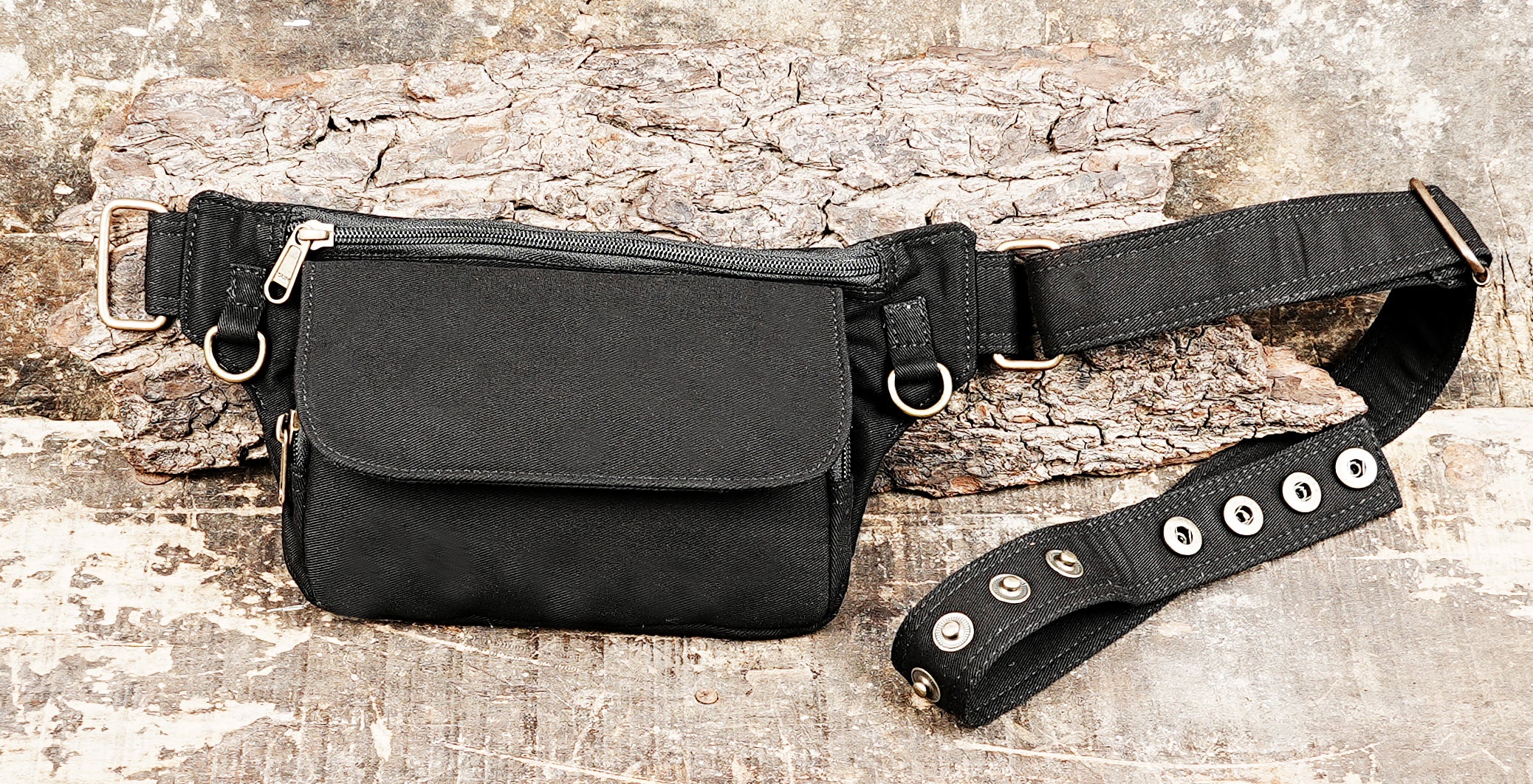 Everyday black cotton waist pouch for outdoor adventures