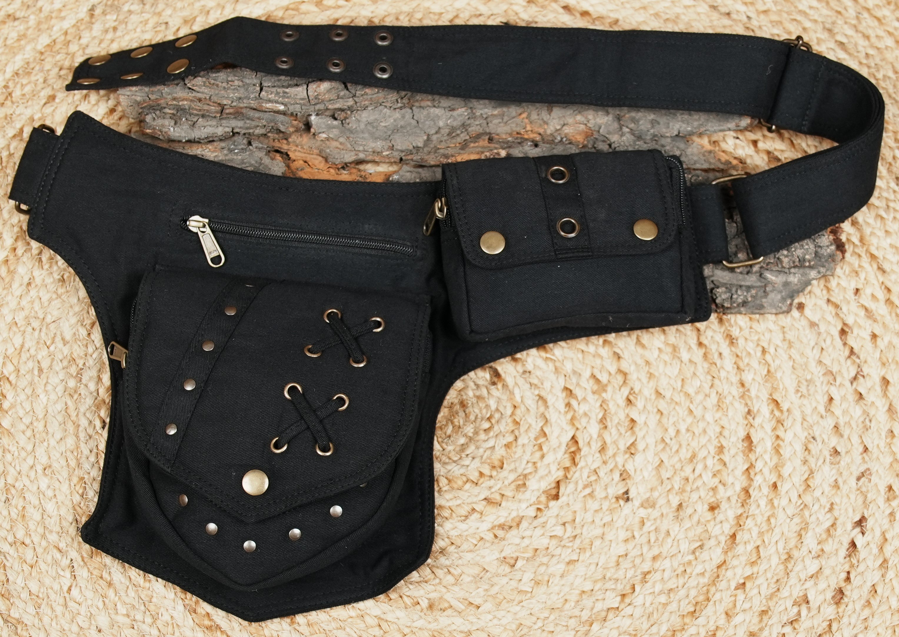 Alternative fashion drop-leg pouch with studs for travel