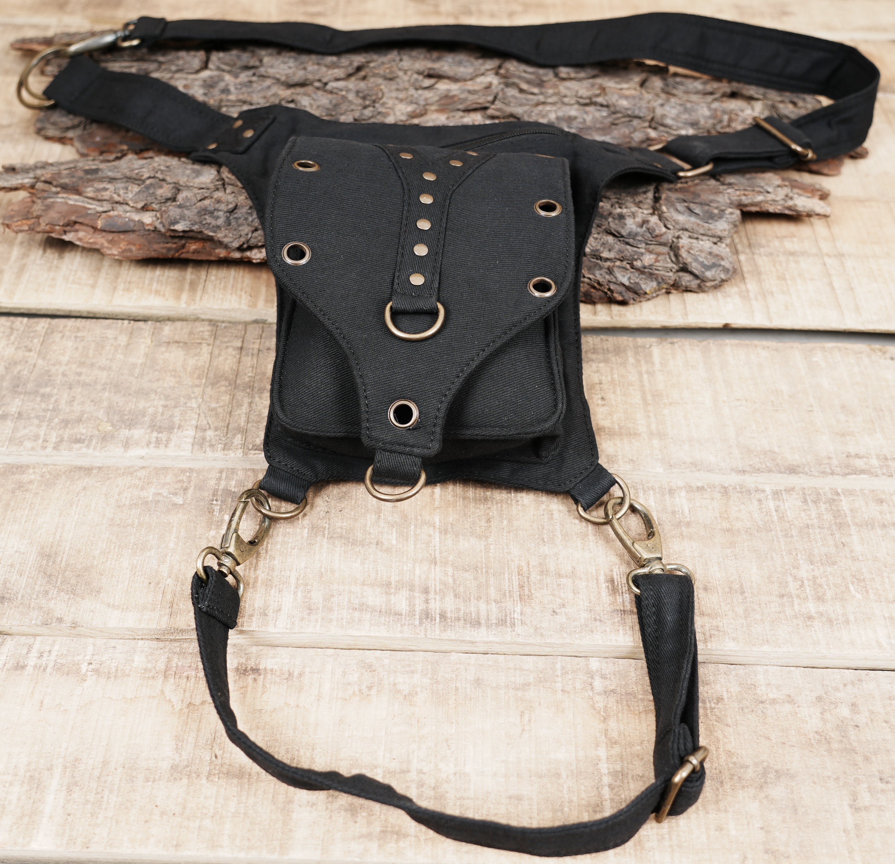 Adjustable waist harness with cotton utility pouch