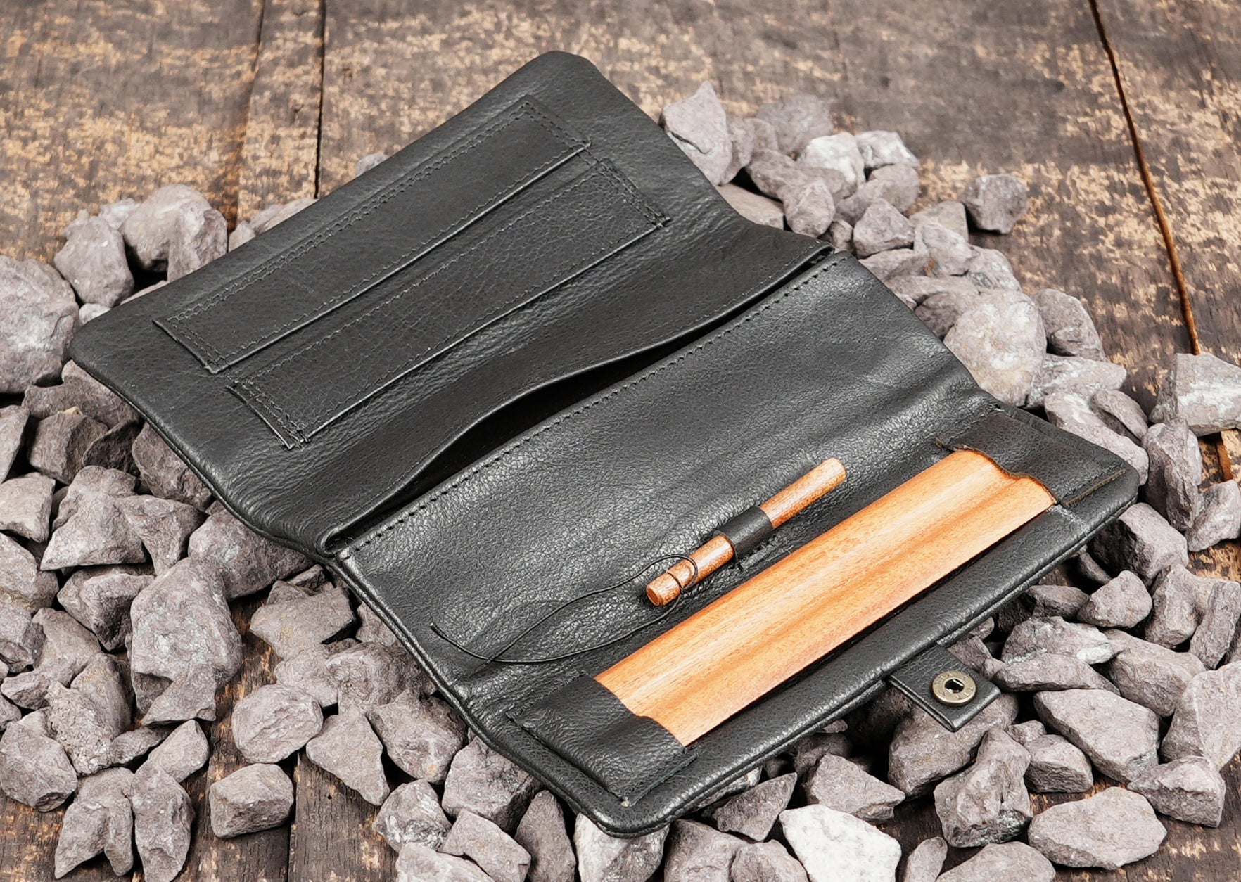 leather tobacco wallet